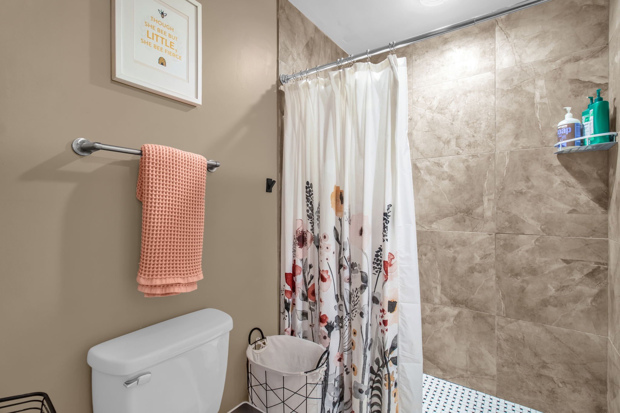 55-web-or-mls-903 W Wendover Ave-24.jpg