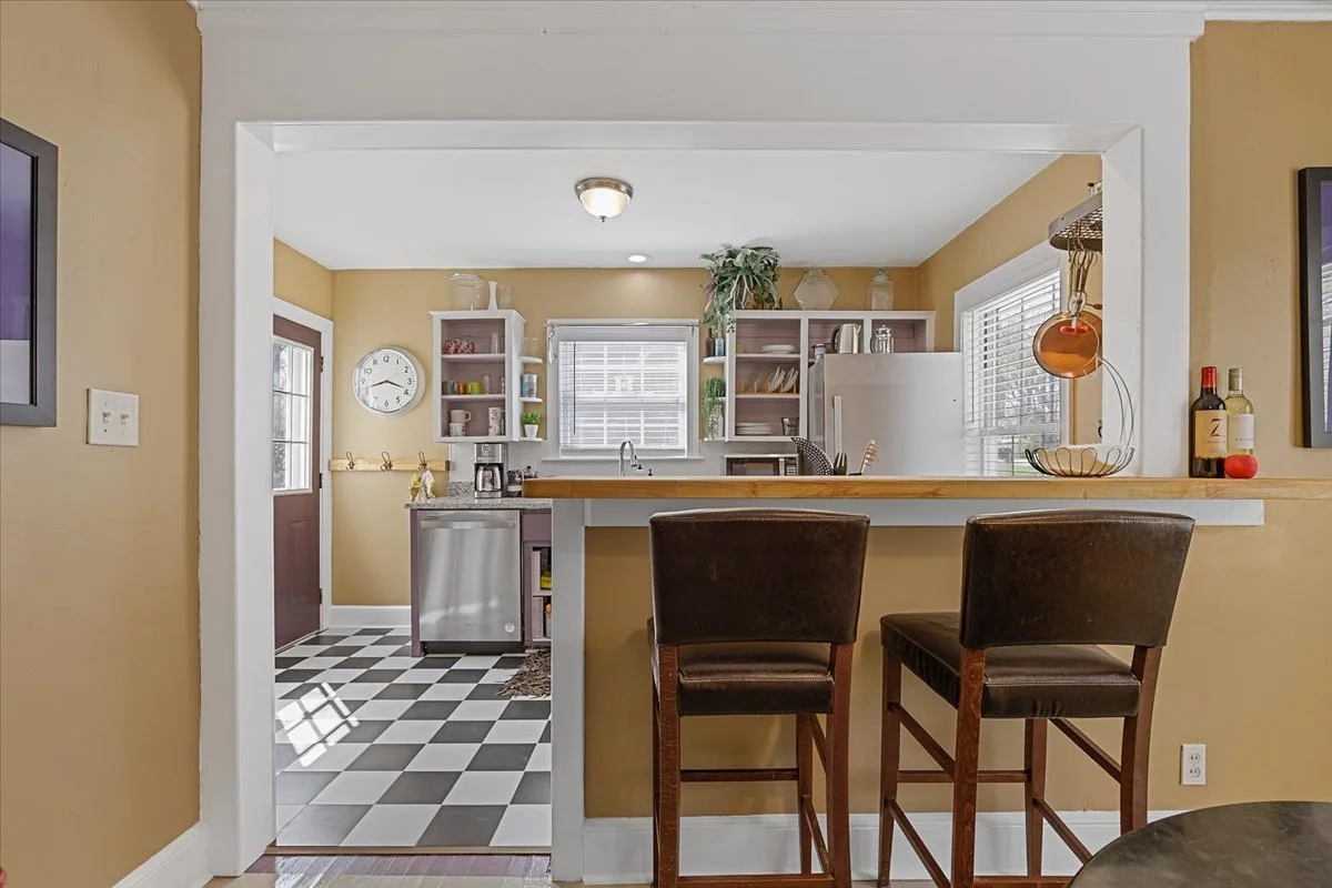 Kitchen with bar area