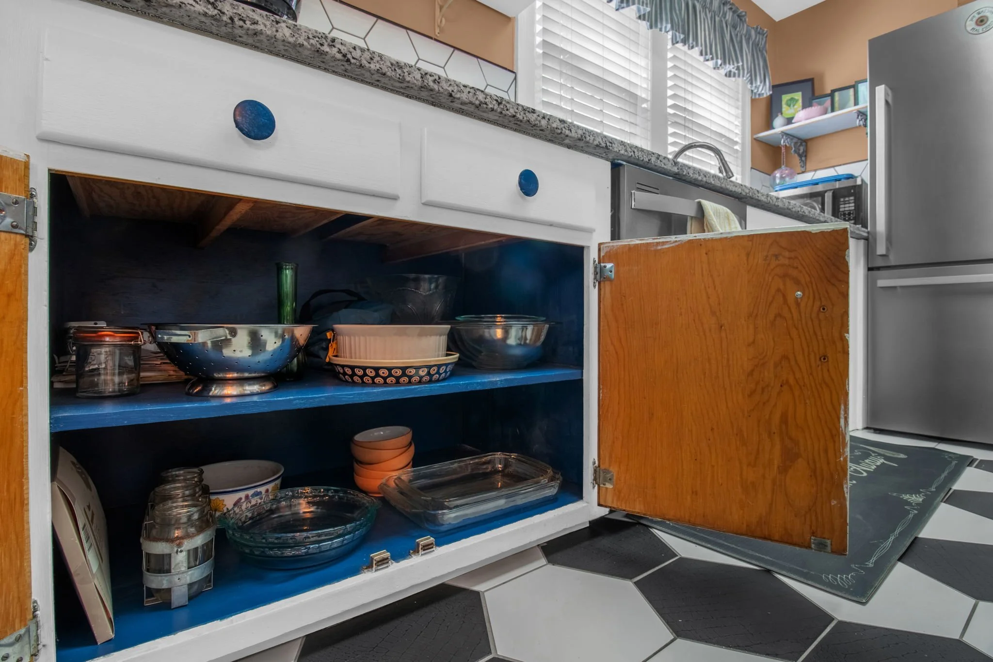 11-web-or-mls-903 W Wendover Ave-11 (2).jpg