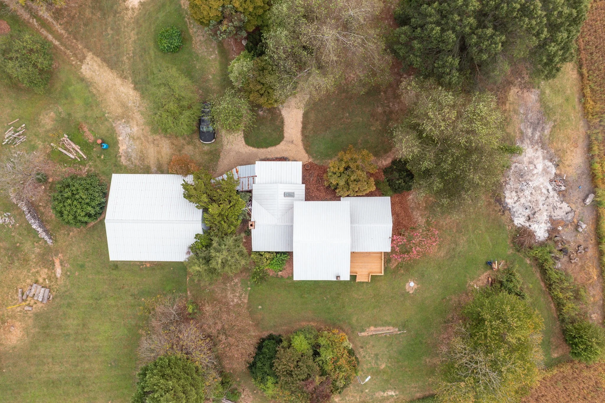 32-web-or-mls-8212 Brann Rd-32.jpg