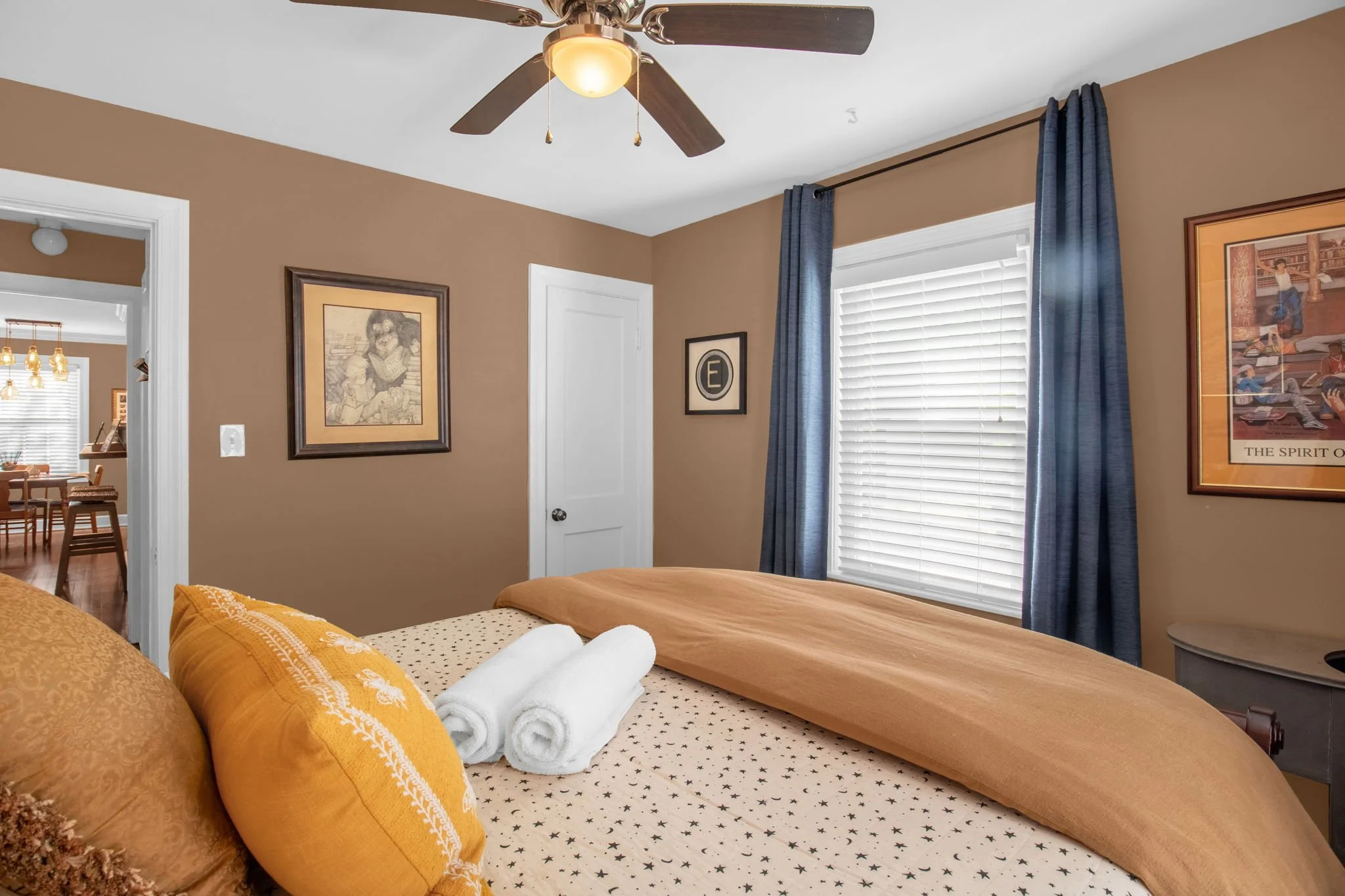 19-web-or-mls-903 W Wendover Ave-19 (2).jpg