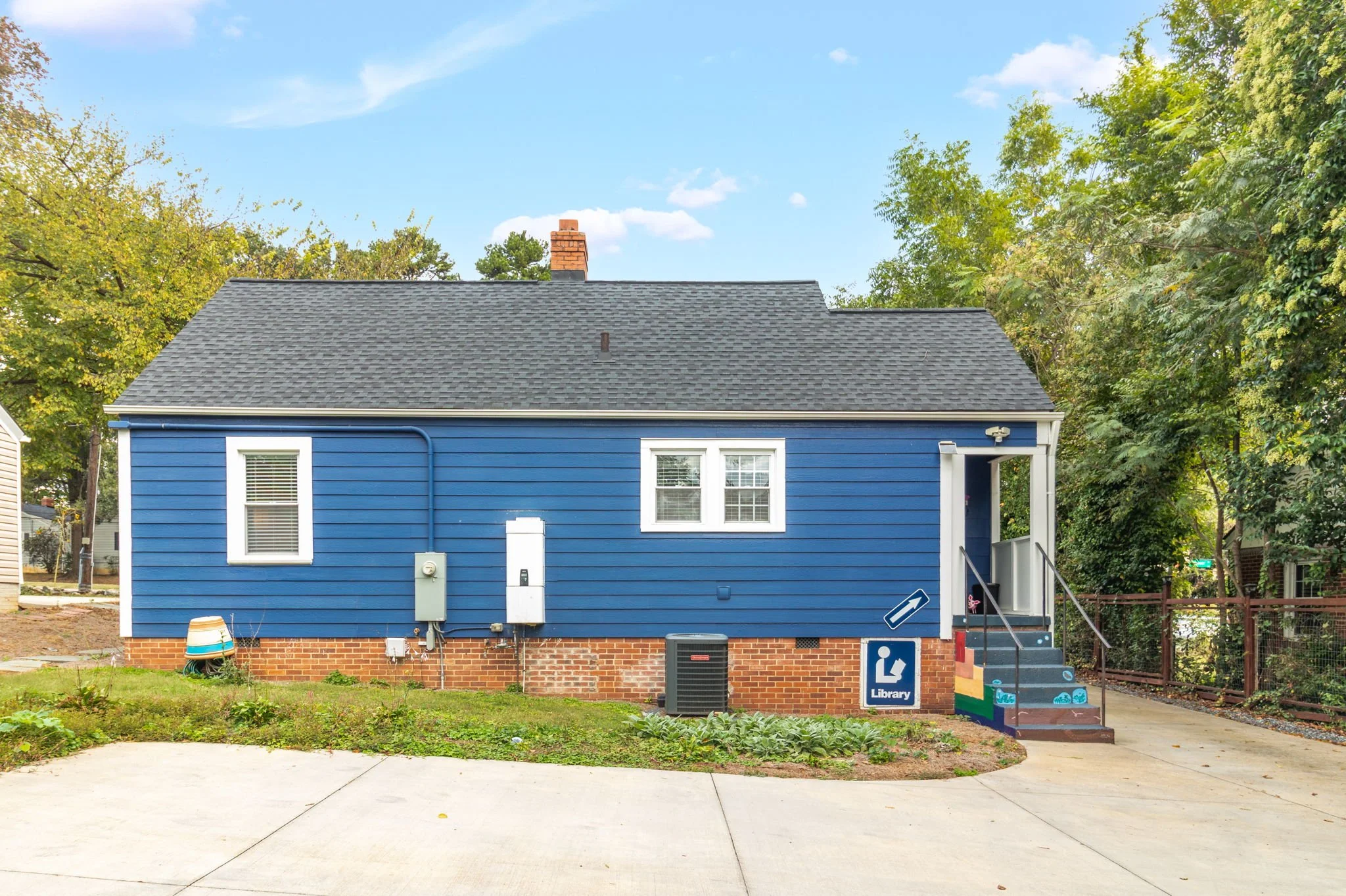 59-web-or-mls-903 W Wendover Ave-28.jpg