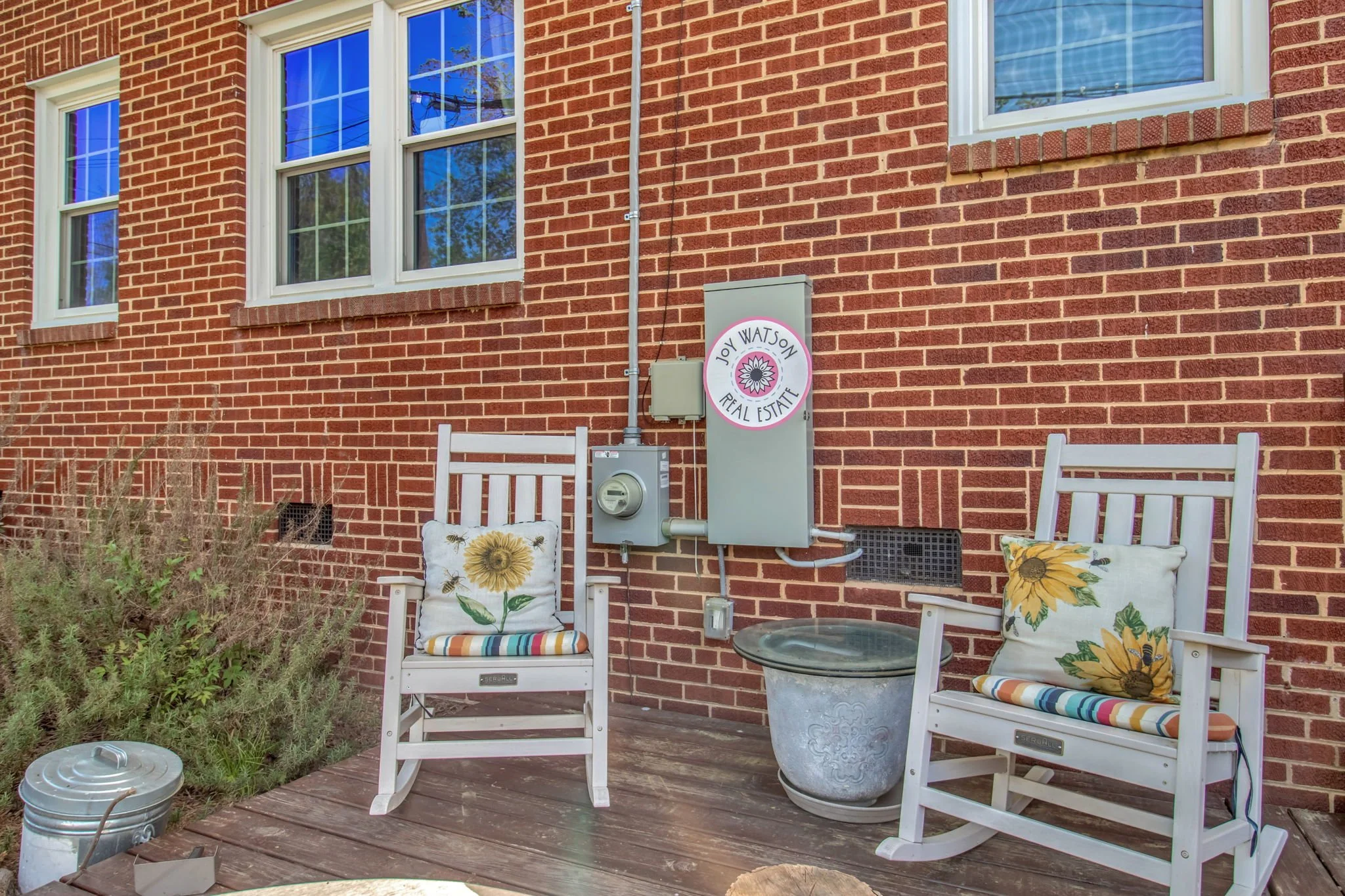 23-web-or-mls-909 W Wendover -23.jpg