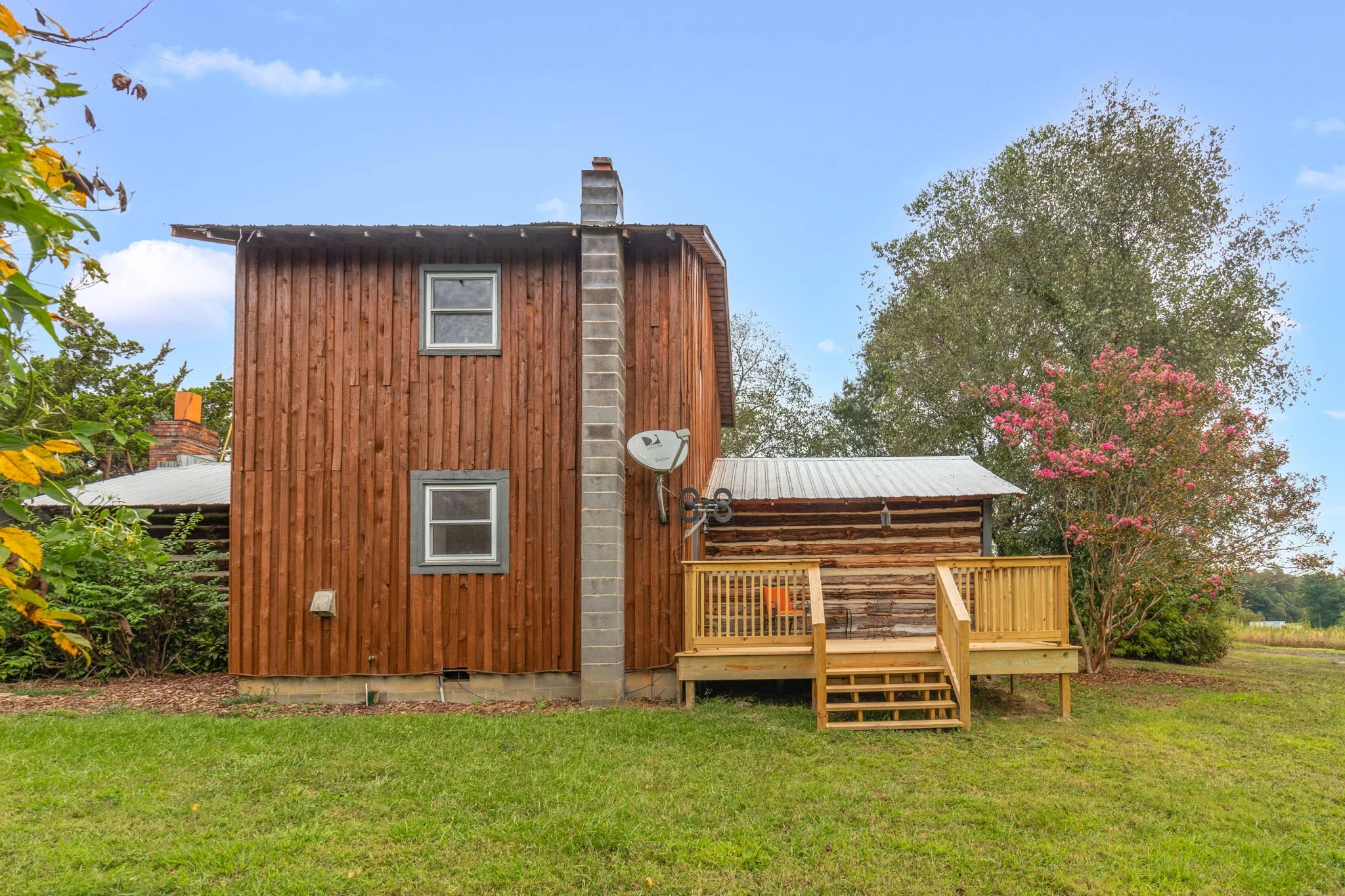 27-web-or-mls-8212 Brann Rd-27.jpg