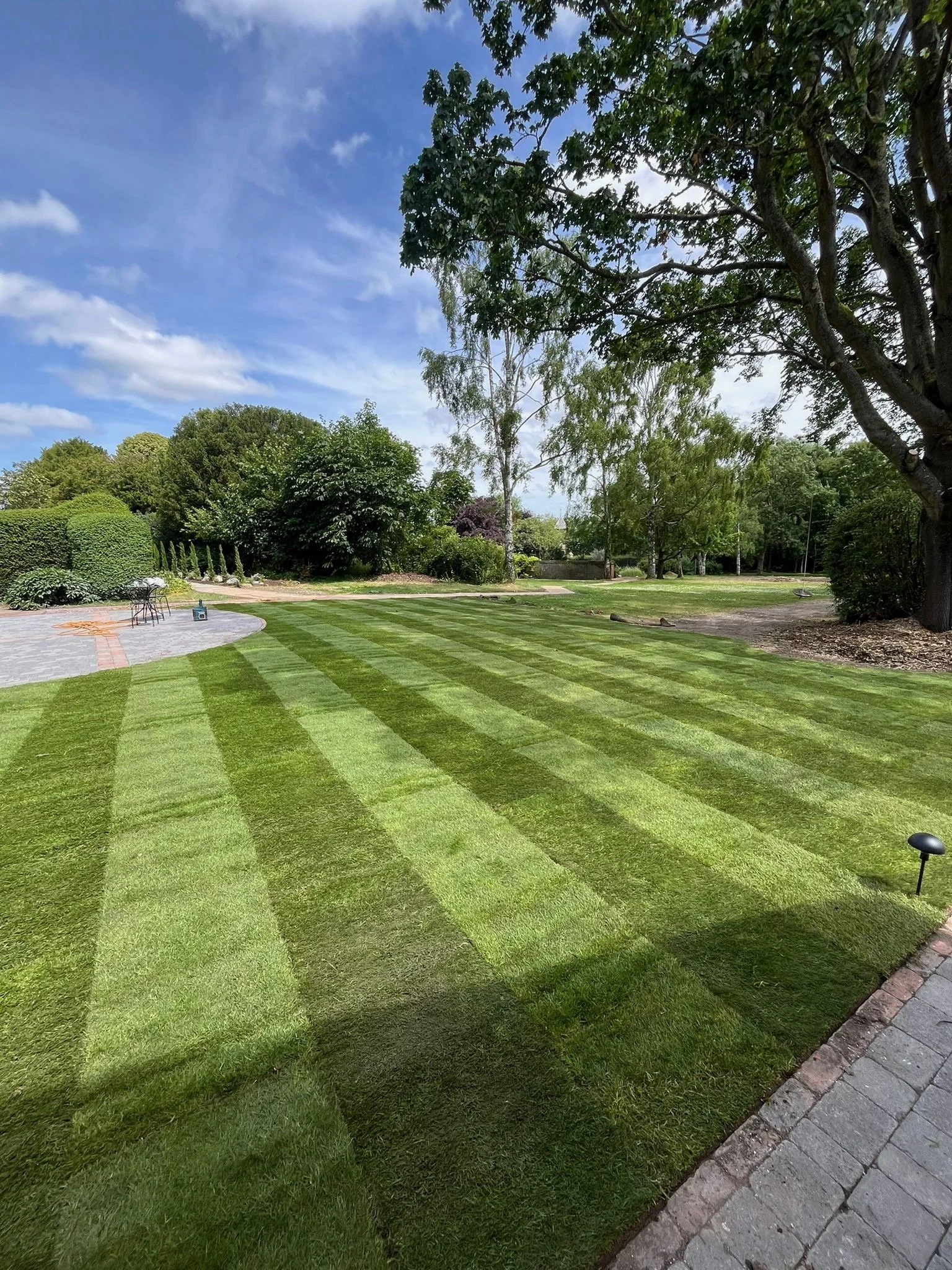 Surrey Acres Ltd - Large Garden Landscape.jpeg