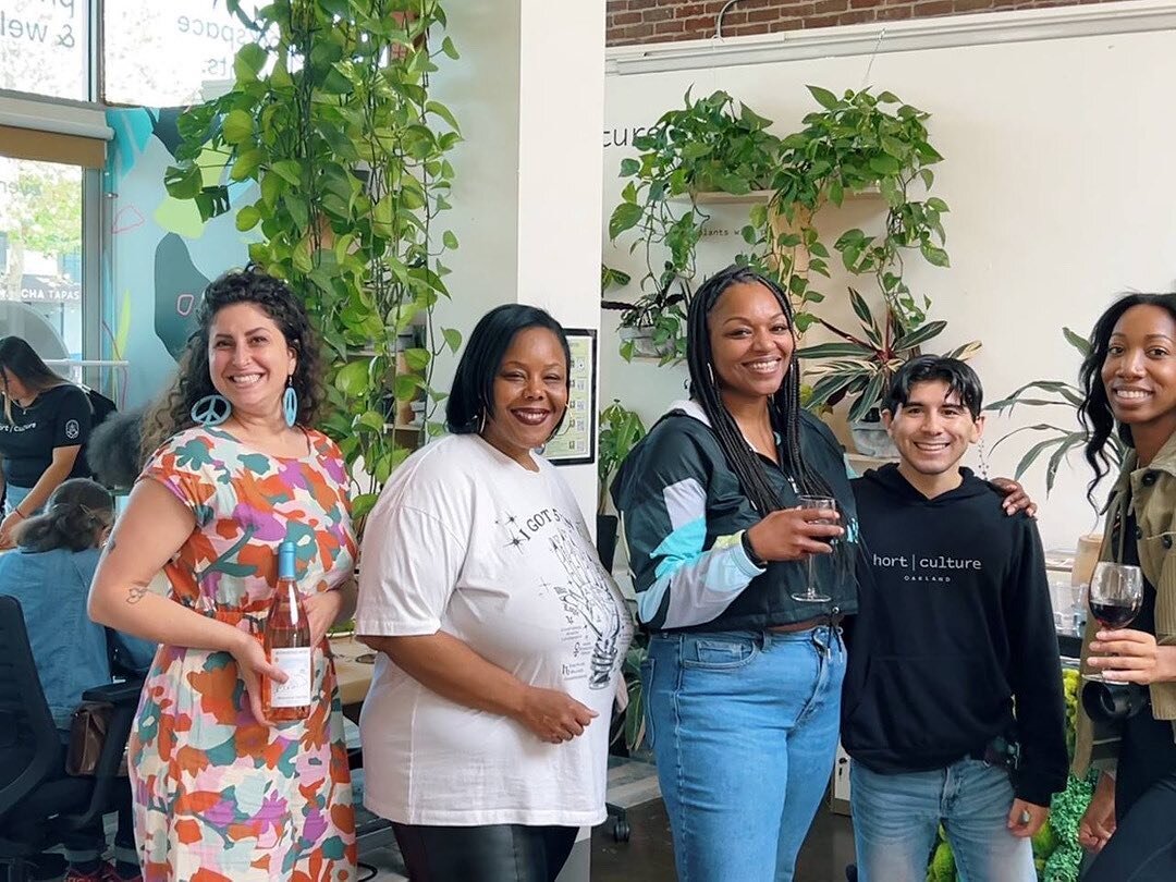 Growing Together! Hort | Culture and its many Supportive Friends.  Had such a blast with @blaquedahliadesigns @cittavino_co and @jaysimone_photo at our Moss Momma's Event!
.
.
. 
#workshop #socialgood #nonprofit #community #changemakers #socialenterp