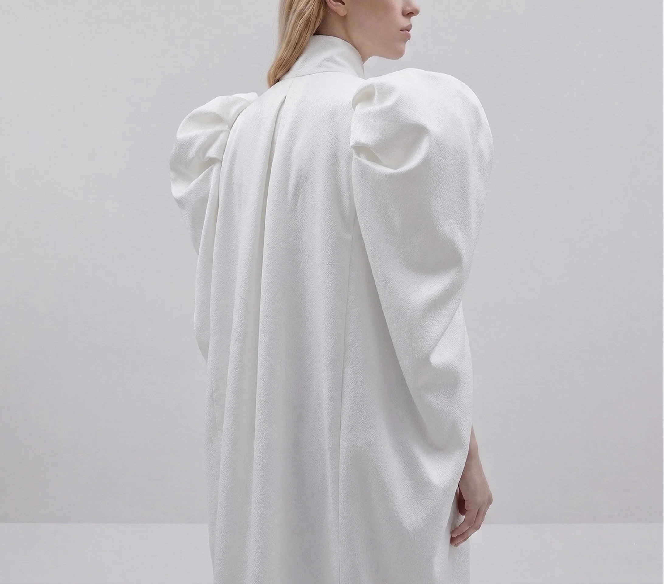 RT Cape weiß braut angelika kauffmann.jpeg