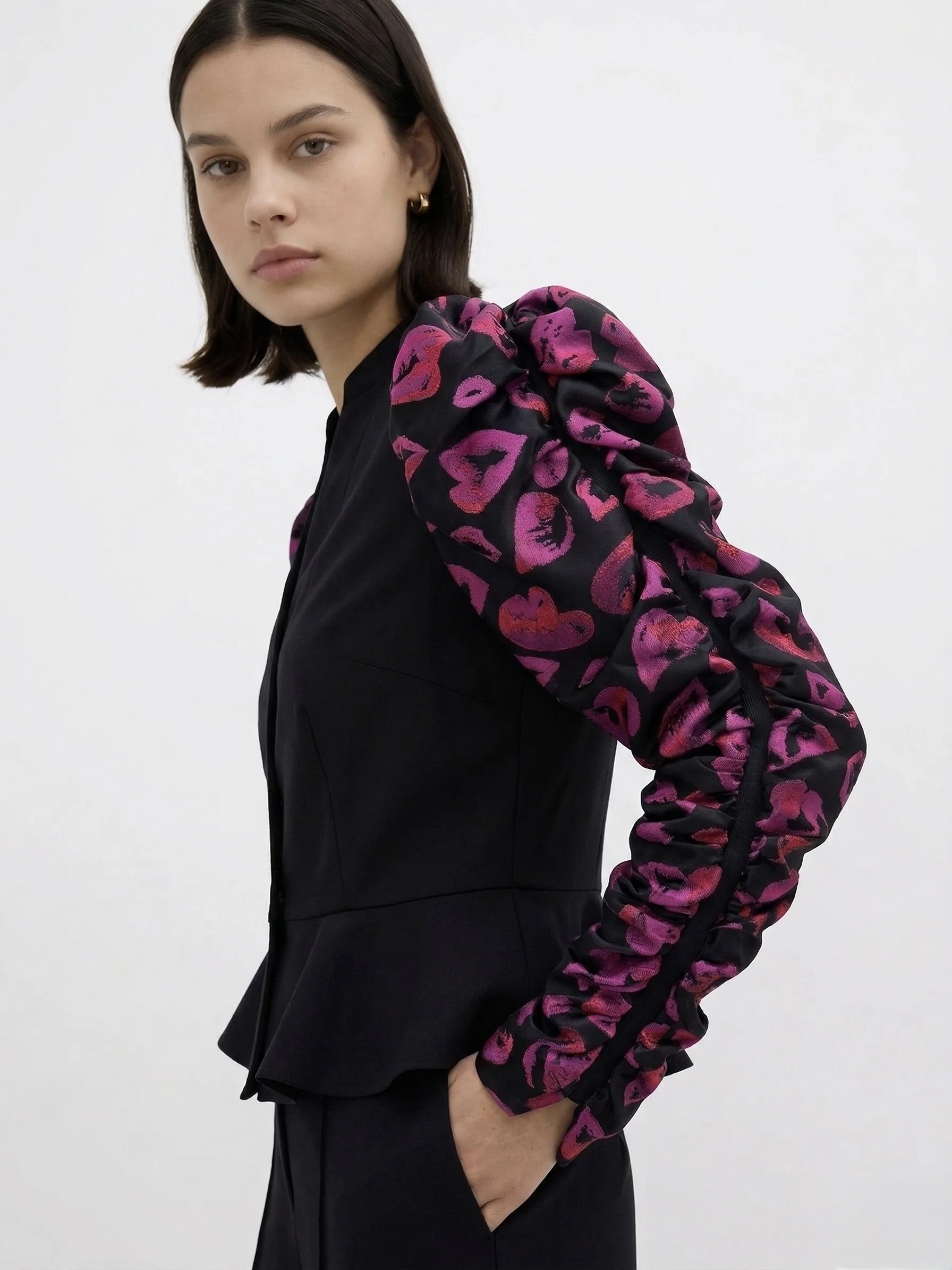 seitlich bluse schwarz herz ärmel angelika kauffmann.jpeg