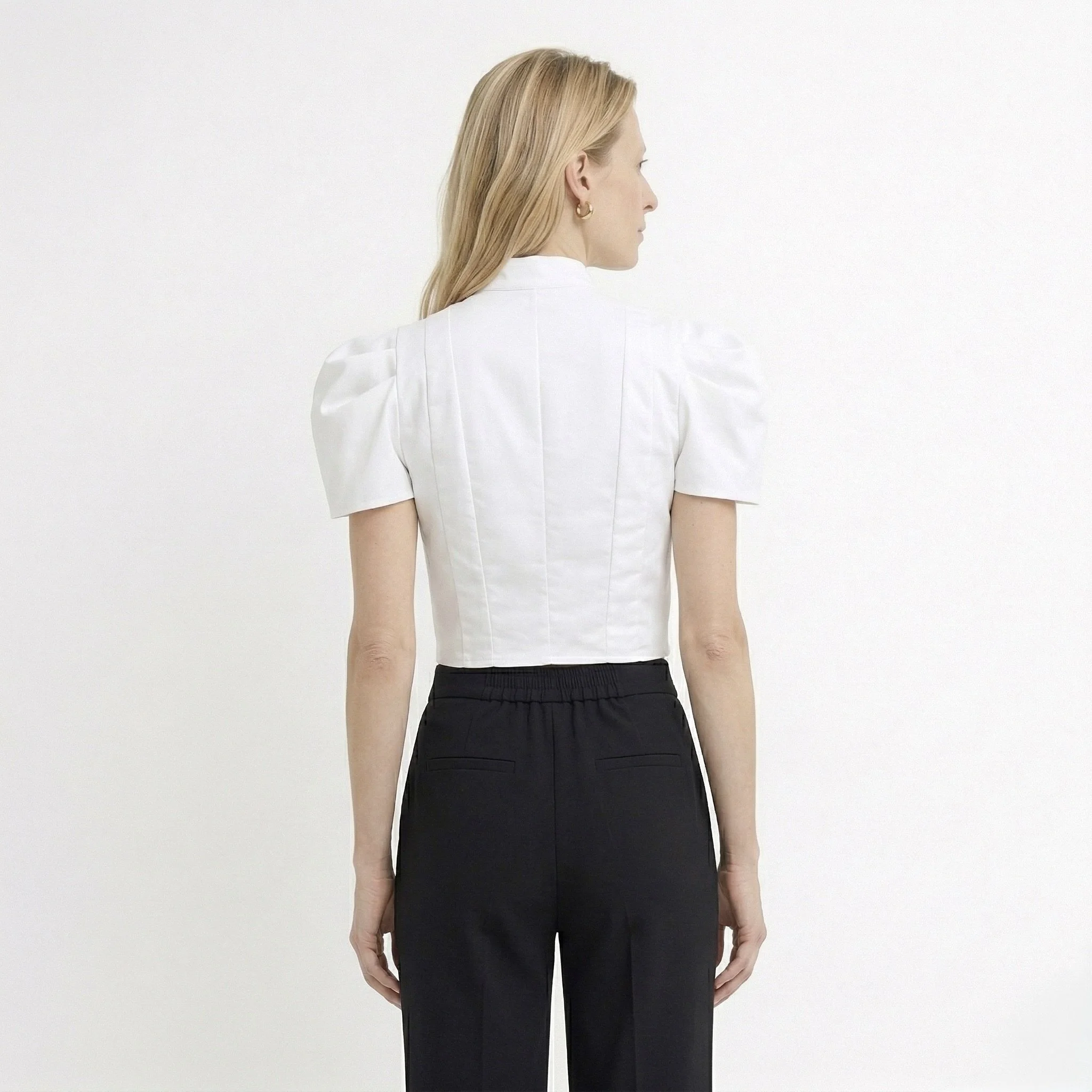 hinten bluse weiß kurz angelikakauffmann modedesign .jpeg