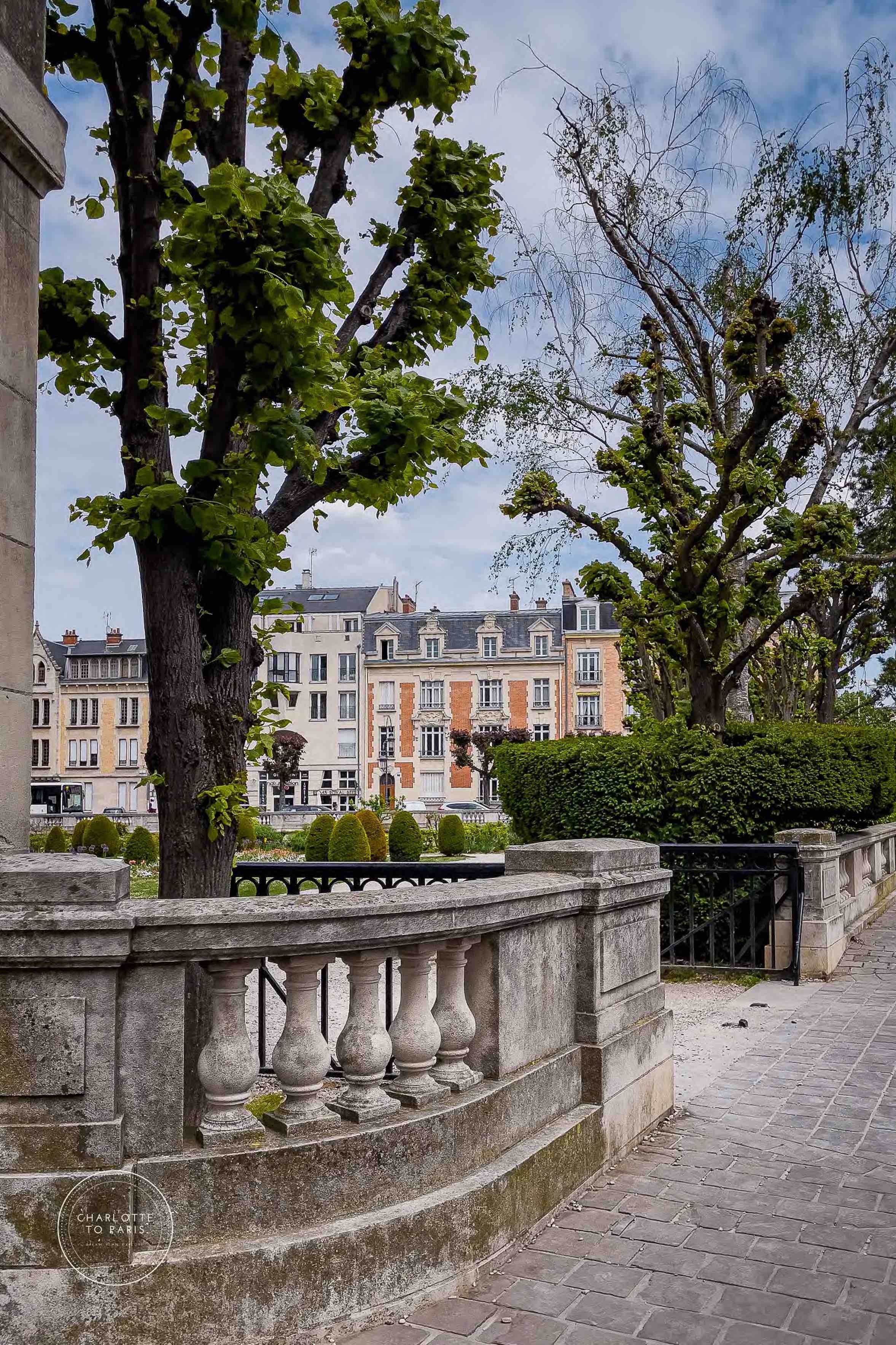 The Square behind the Palais du Tau