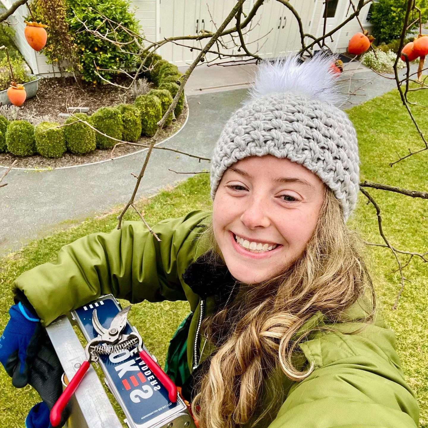 Say hi to Hana! Another one of our @caclimateaction Corps Fellows serving with us this year. 🎉

Hana brings an expertise in marketing and interactive media - a very valuable skill in the nonprofit sector! Hana is leading our #respectrussianriver cam