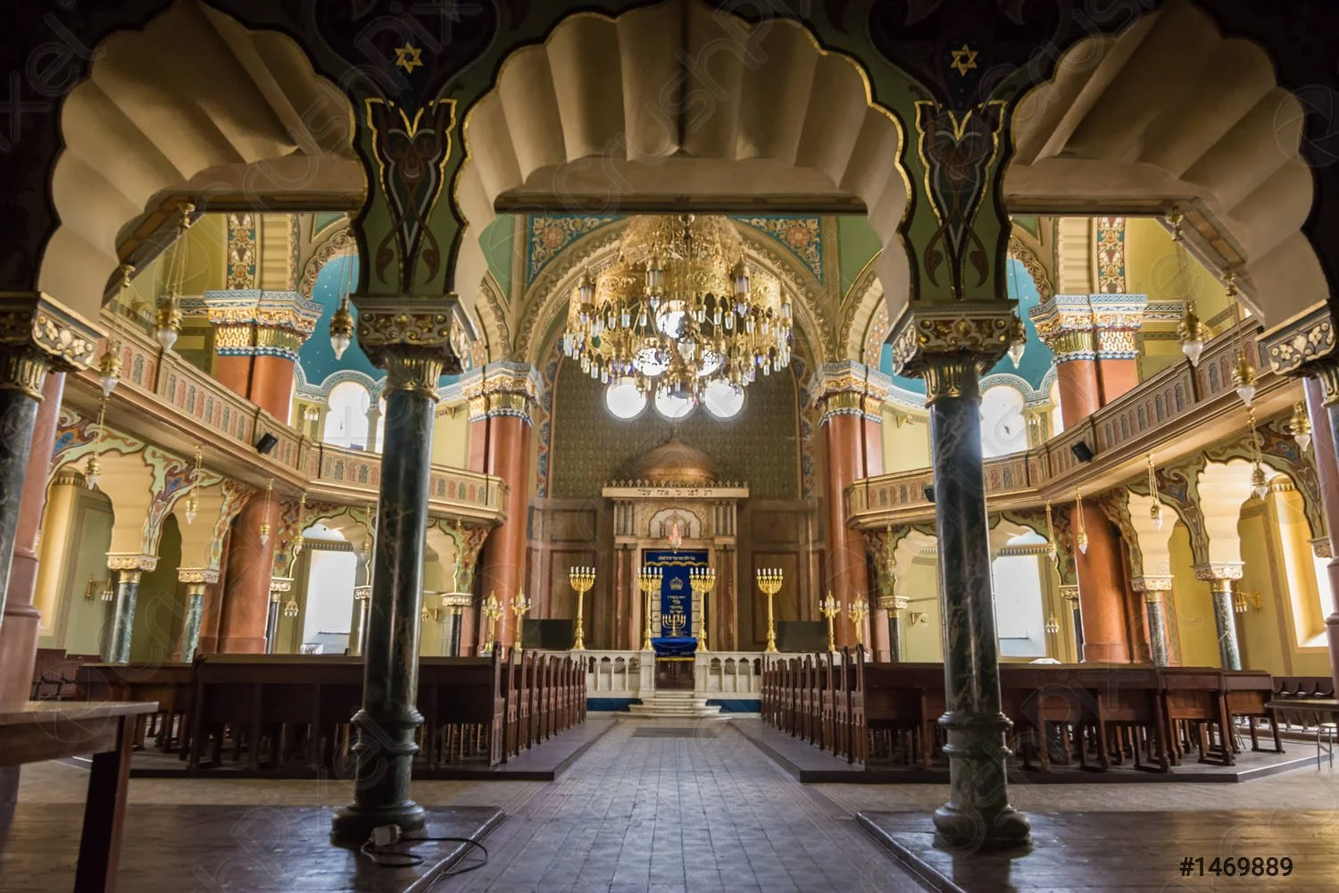 interior-of-the-jewish-synagogue-in-sofia-bulgaria-1469889.jpg