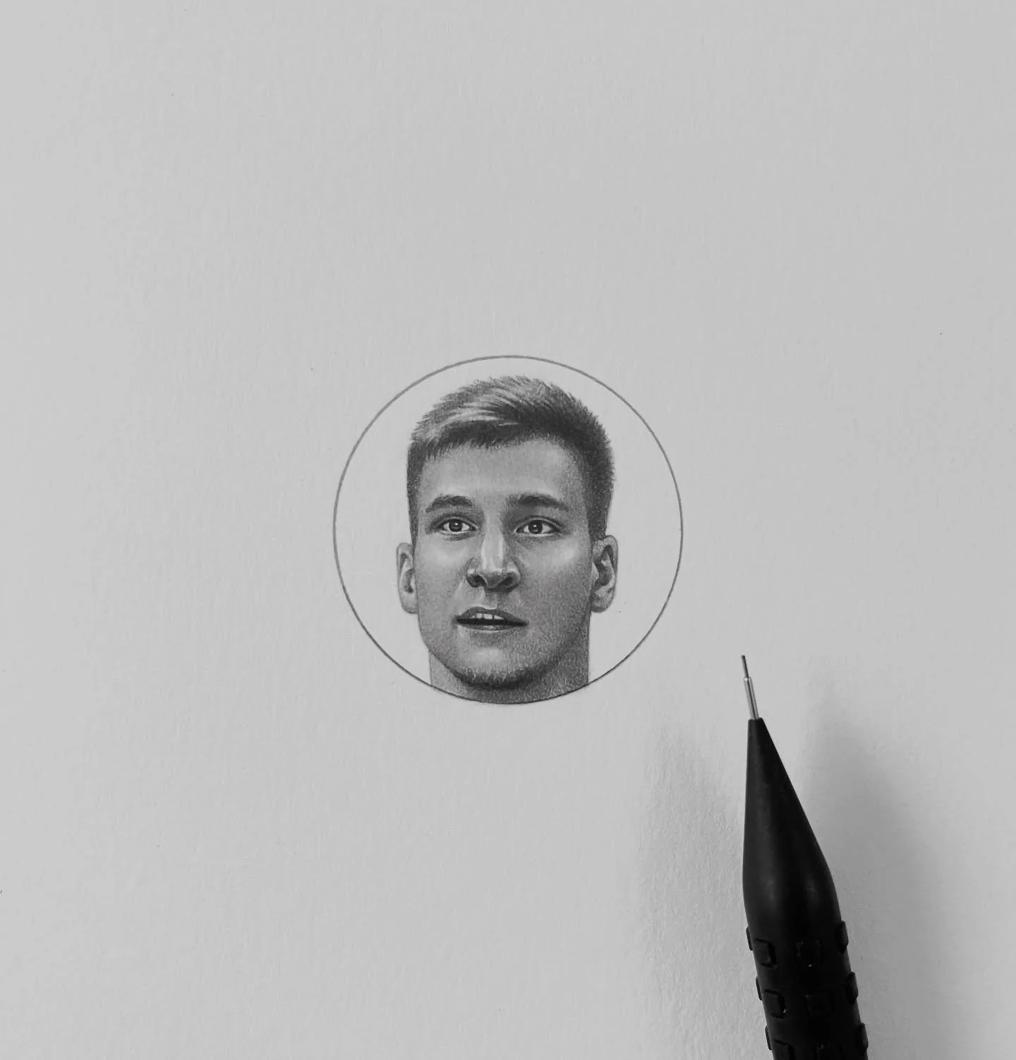 THE TINY LITTLE ONE, &ldquo;Bogdan Bogdanović_ #10 of the Los Angeles Clippers&rdquo;

보그단보그다노비치 🏀

@bogdanbogdanovic
@laclippers

#bogdanovic #bogdanbogdanovic #bogi #clippers #clippernation #losangelesclippers #nba #nbaplayer #nbaprobasketball #do