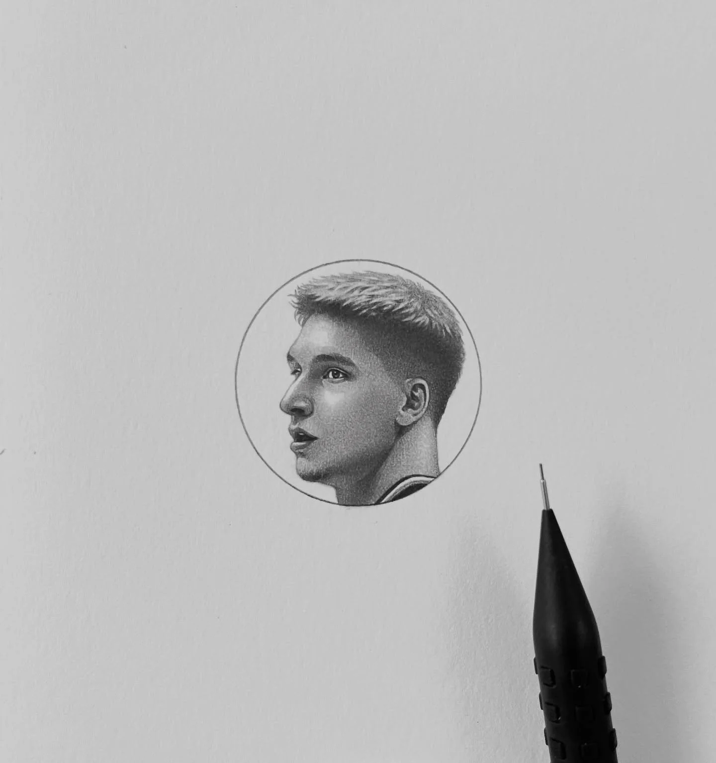 THE TINY LITTLE ONE, &ldquo;Bogdan Bogdanović_ #10 of the Los Angeles Clippers&rdquo;

보그단보그다노비치 🏀

@bogdanbogdanovic
@laclippers

#bogdanovic #bogdanbogdanovic #bogi #clippers #clippernation #losangelesclippers #nba #nbaplayer #nbaprobasketball #do