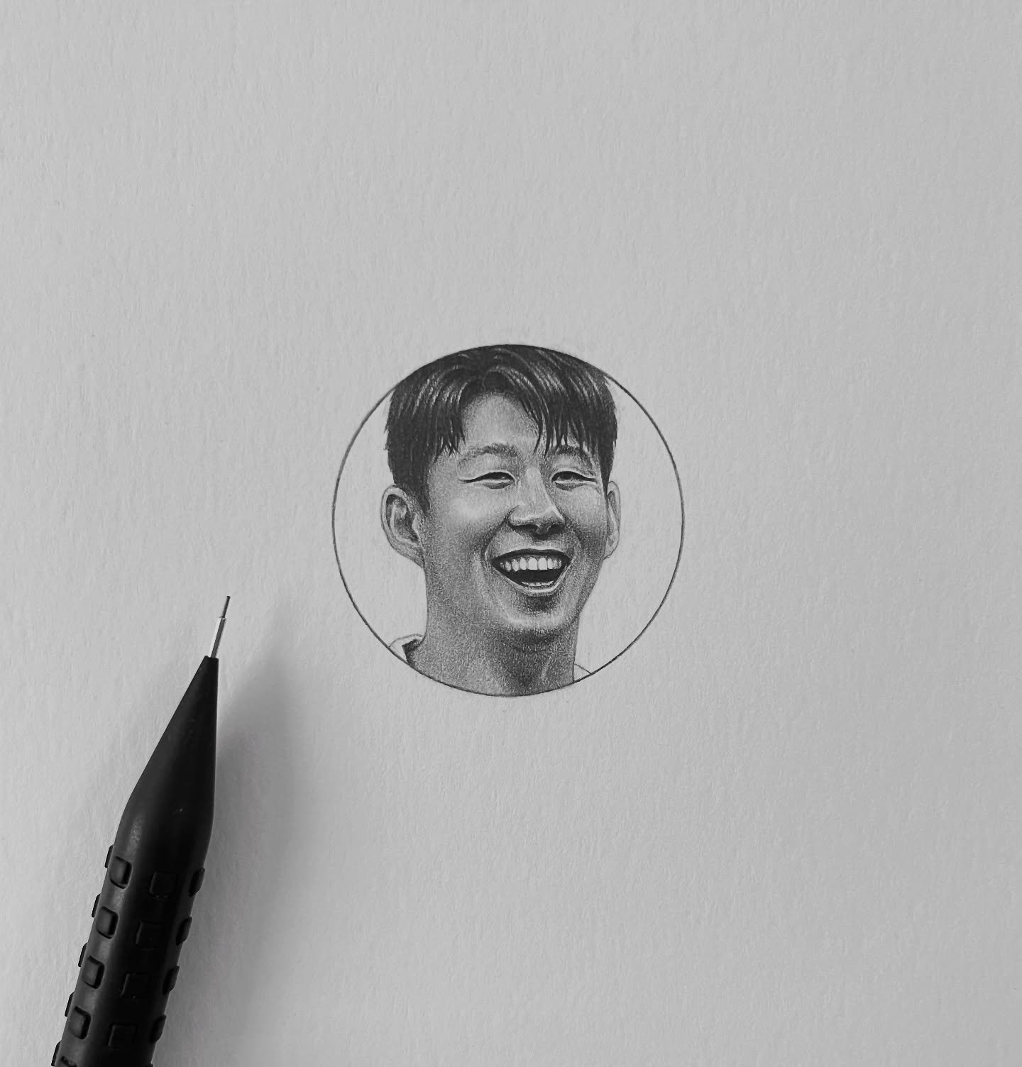 THE TINY LITTLE ONE, &ldquo;Heungmin Son, #7 of the Los Angeles FC&rdquo;

쏘니 ⚽️⚡️

#heungminson #sonheungmin #sonny #son7 #sonaldo #sonsational #lafc #mls #tottenham #doodle #tinydrawing #littledrawing #tinylittleone #originalartwork #drawing #penci
