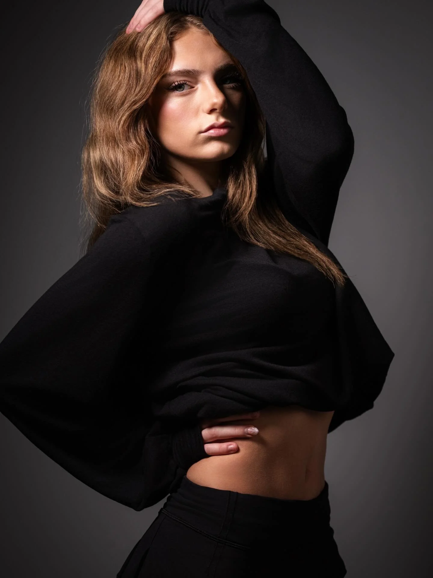 Shot on the Fujifilm X-E5 with the Viltrox 56mm f/1.7 lens. Lighting Zhiyun X100
#fujifilmxe5 #viltrox56mmf17 #zhiyunx100rgb