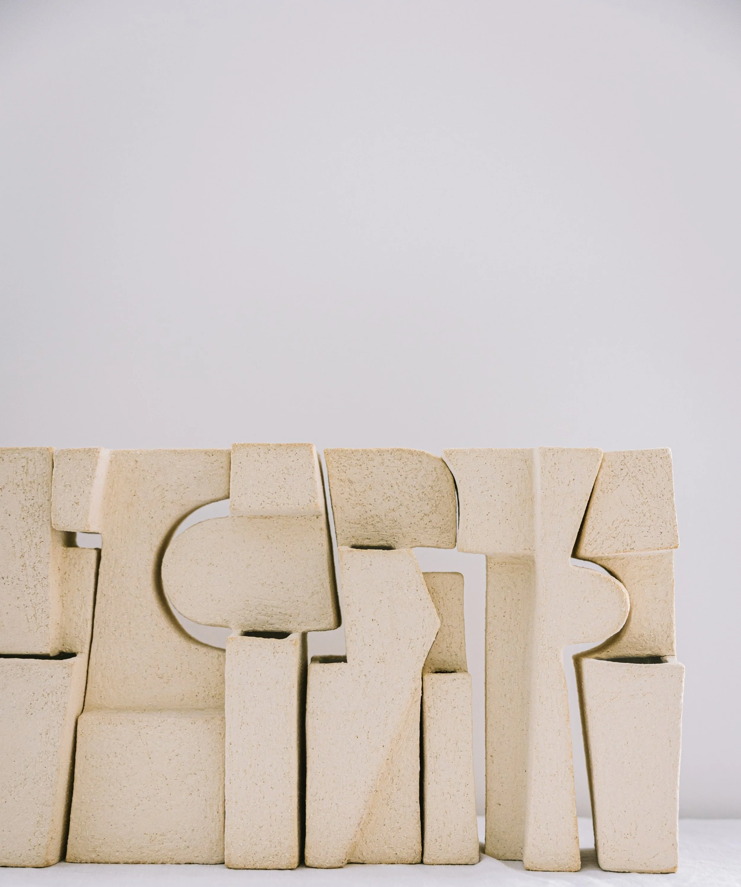 Bas-relief – art céramique –sculpture stone quarry – Caroline Desile