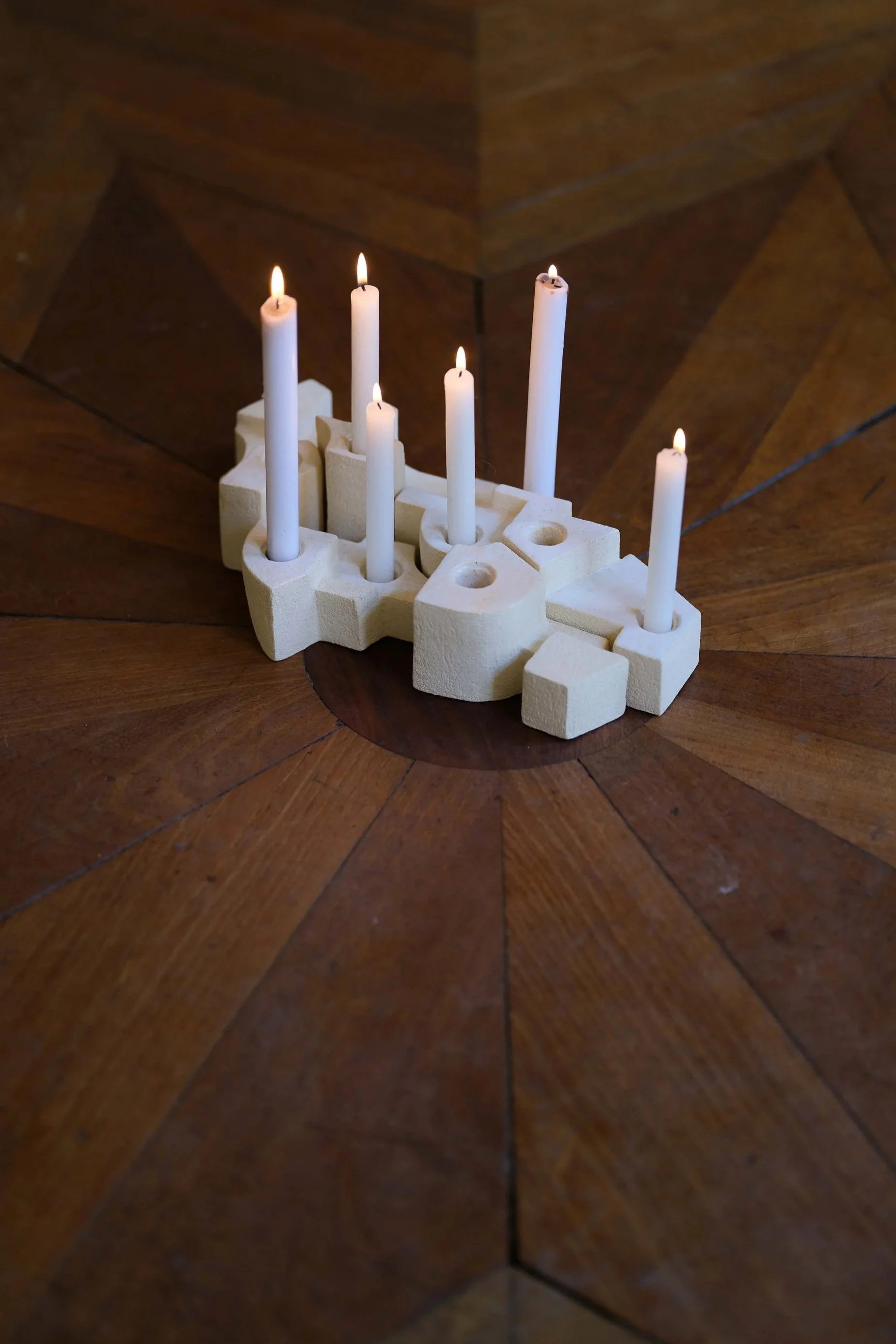 Sculpture modulaire – Caroline Desile – bougeoirs clouds