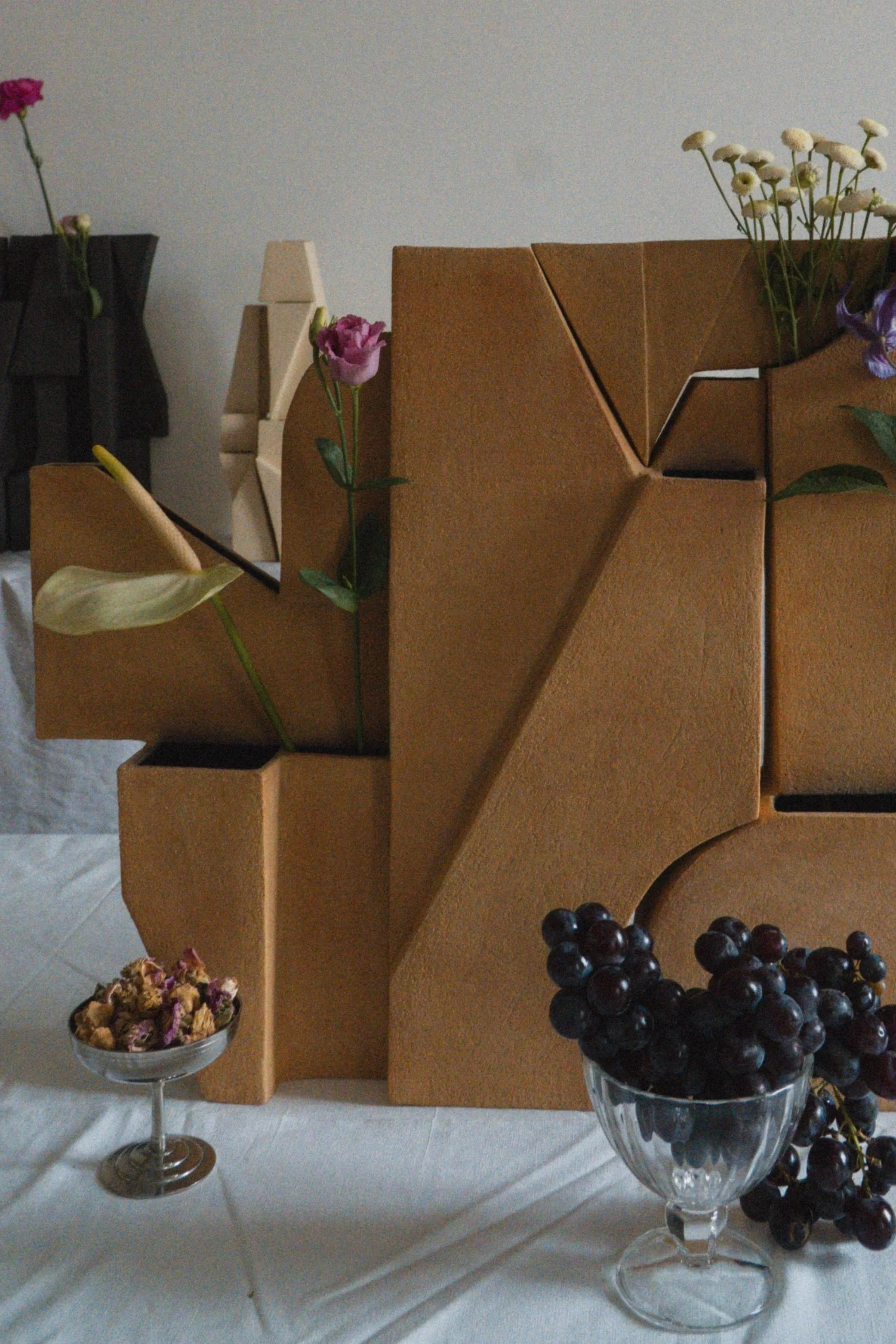 Sculpture bas-relief en grès – Caroline Desile – série Desert