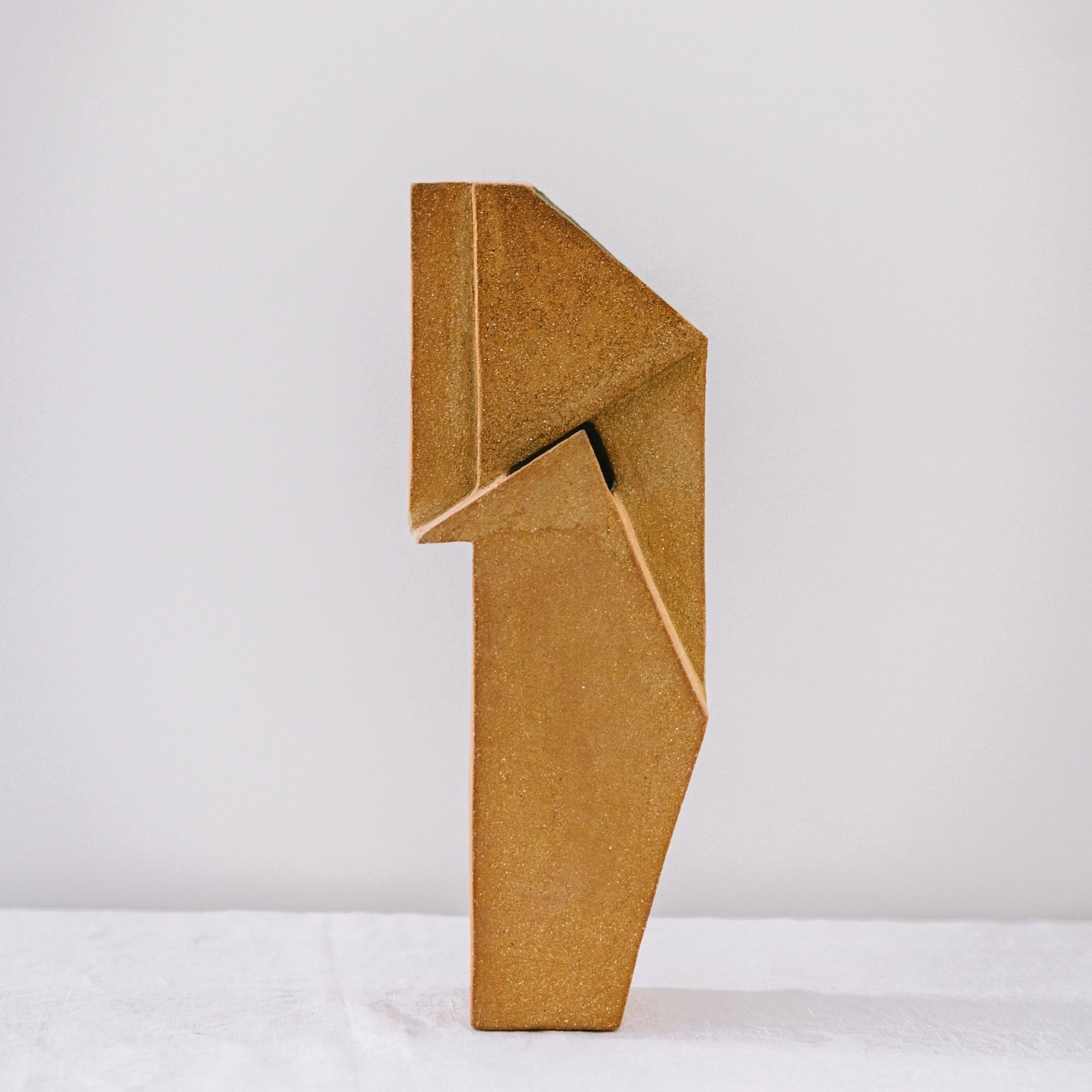 Bas-relief – art céramique –sculpture towers – Caroline Desile