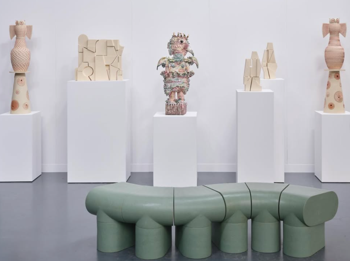 Exposition Galerie Scène Ouverte – Ceramic Brussels – sculptures Caroline Desile