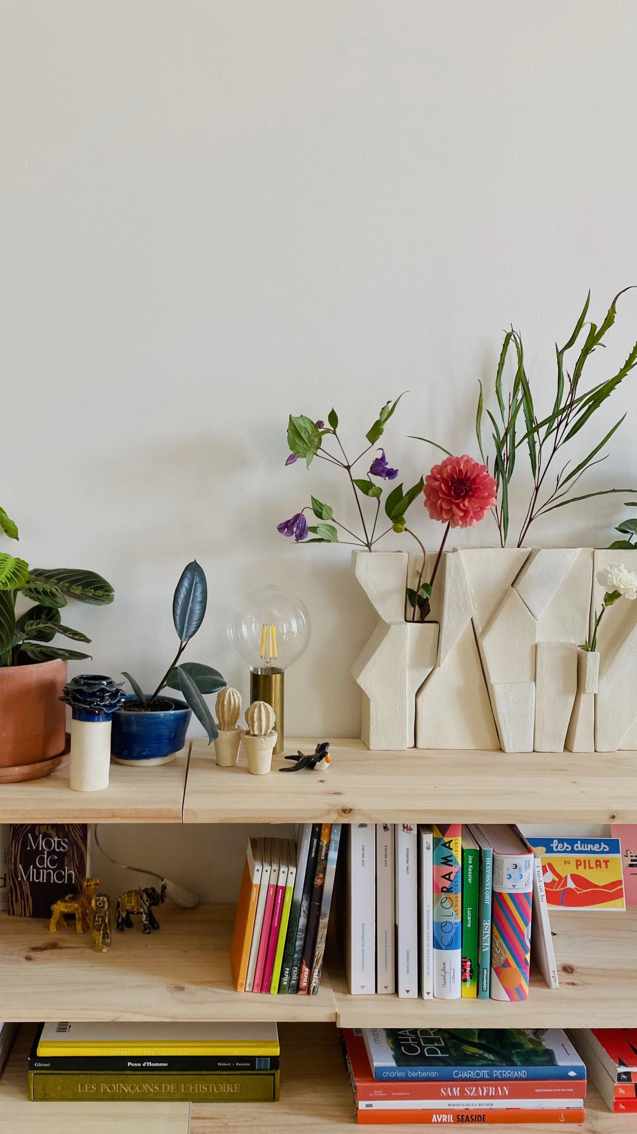 Bas-relief – art céramique –sculpture cliff – Caroline Desile