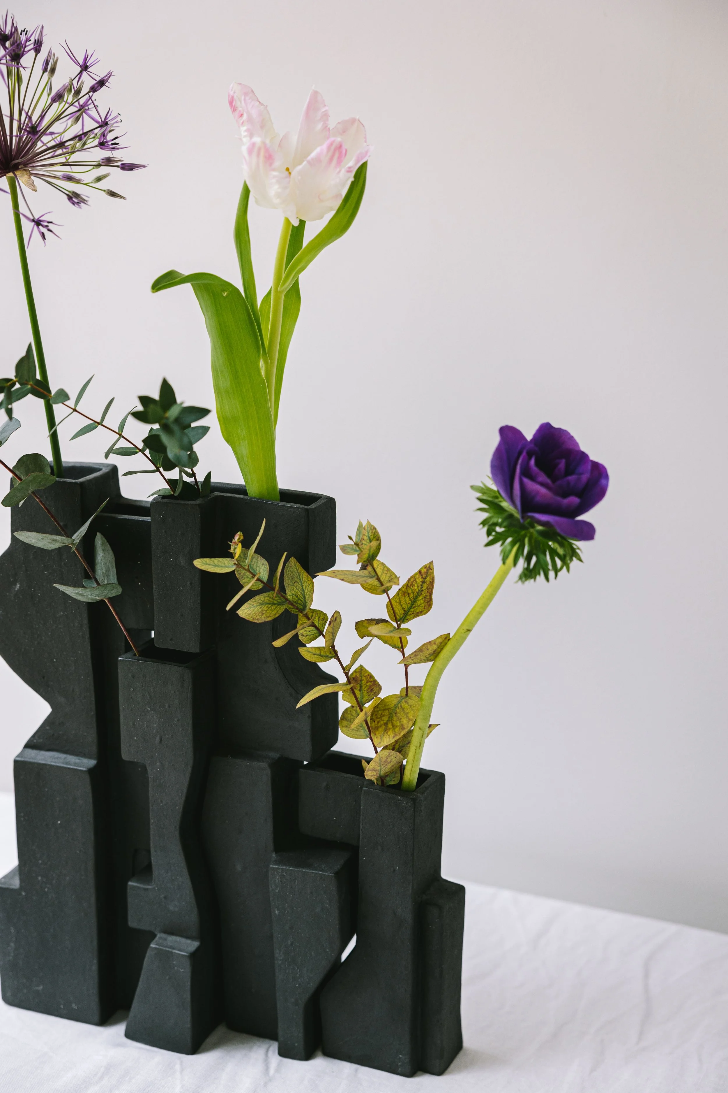 Bas-relief – art céramique –sculpture modernism – Caroline Desile