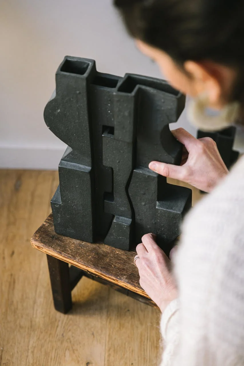 Bas-relief – art céramique –sculpture modernism – Caroline Desile