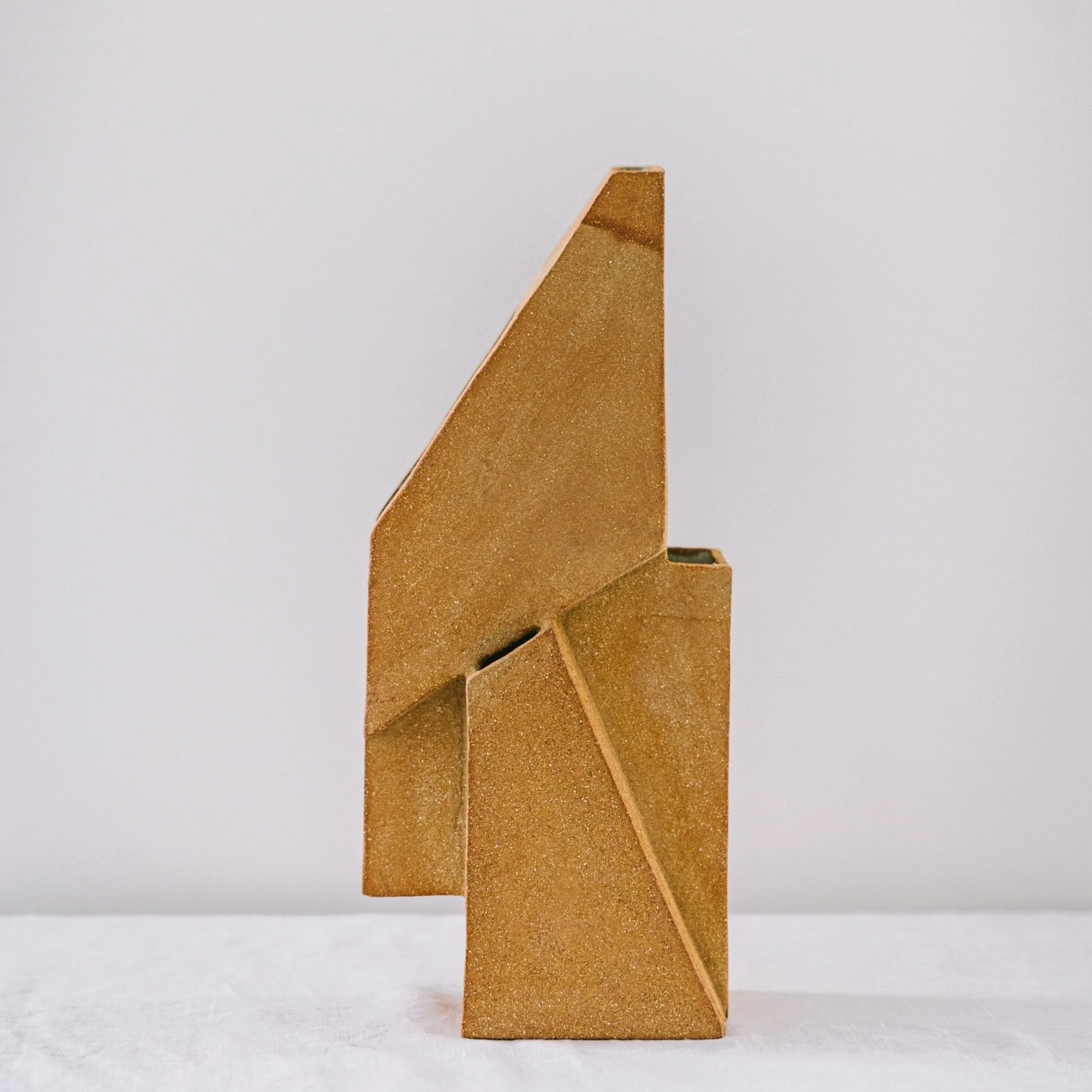 Bas-relief – art céramique –sculpture towers – Caroline Desile