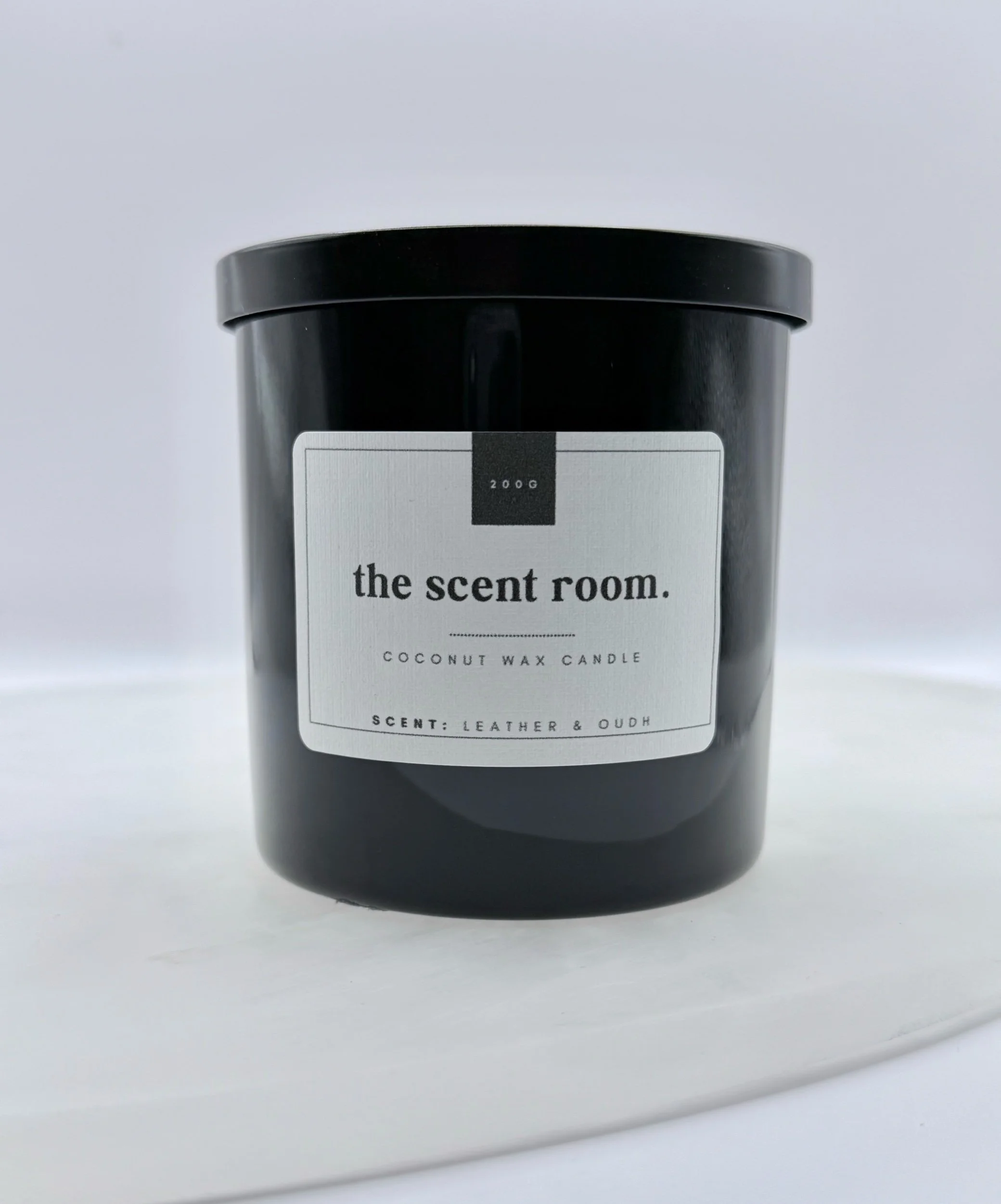 Leather & Oudh Candle
