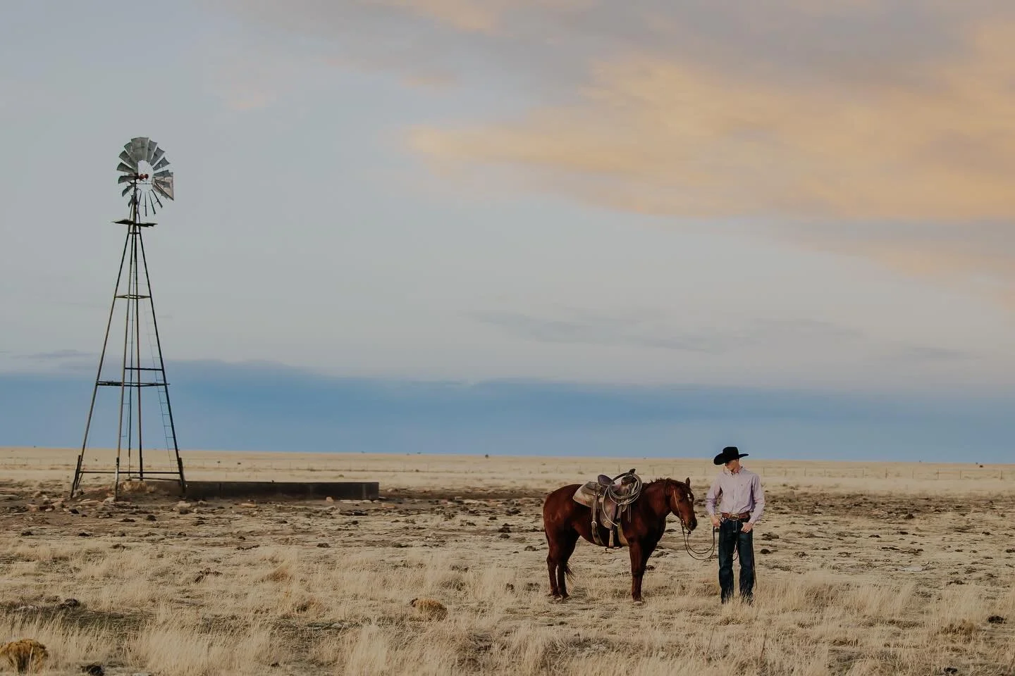 Hadley | 2026 Senior

It always fun for me to photograph my cousins at the end of their senior year! 

Western senior session, NM Senior session, Lubbock western photographer, 2026 senior, High school senior session