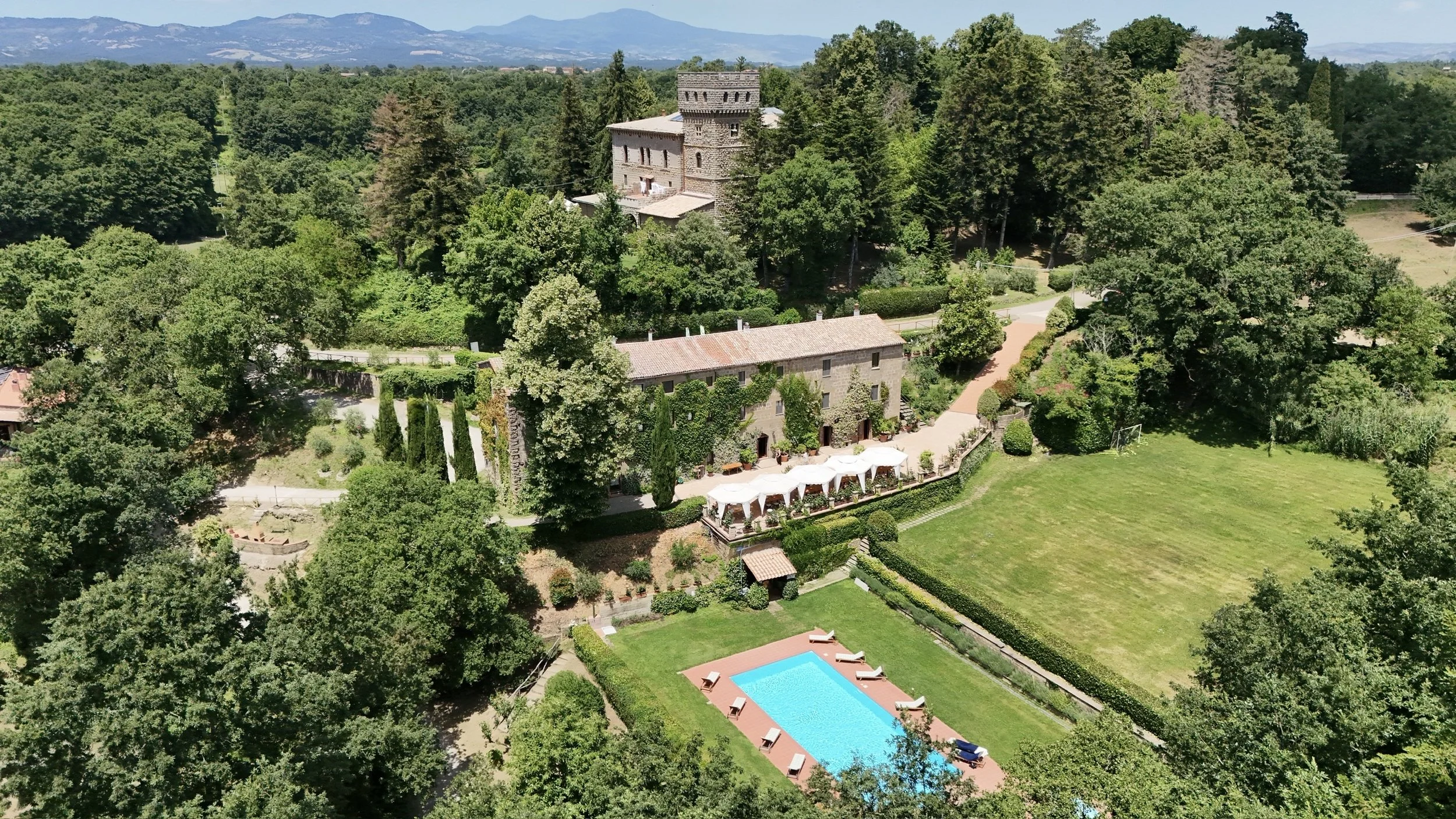 Italy castle estate ride World on Horseback5.jpg