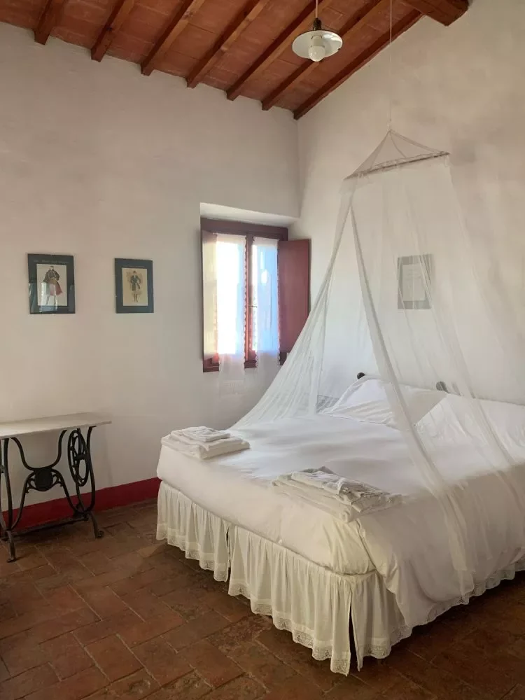 Robinia Room (with breath-taking backdrop views)