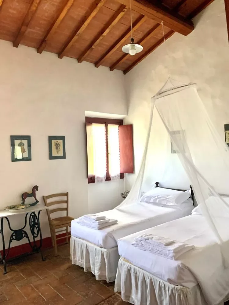 Robinia Room (with breath-taking backdrop views)