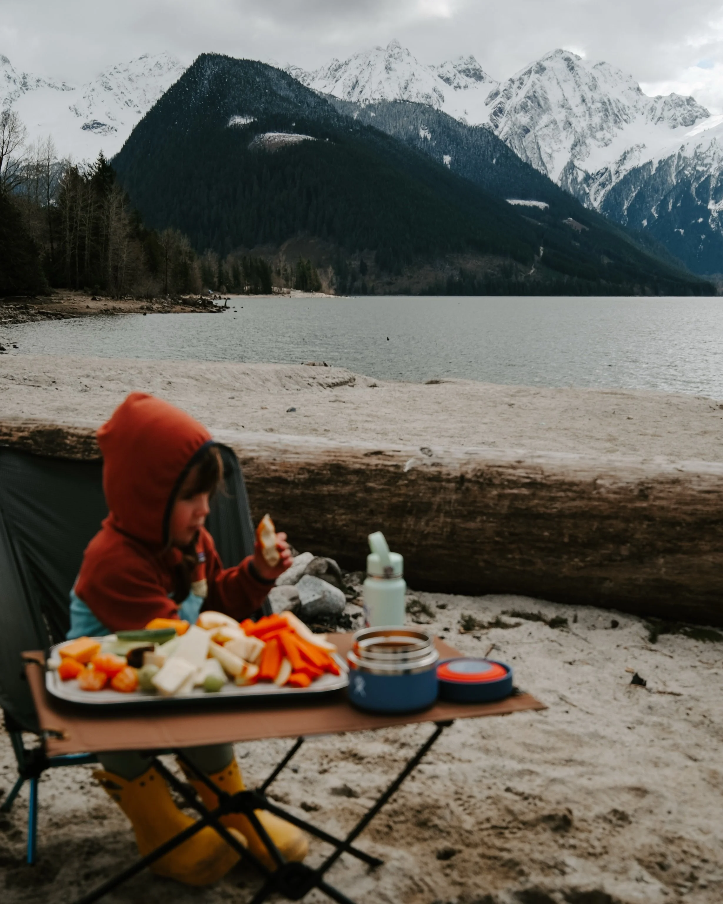 Tis&rsquo; the season of post work beach dinners and we&rsquo;re hear for it!