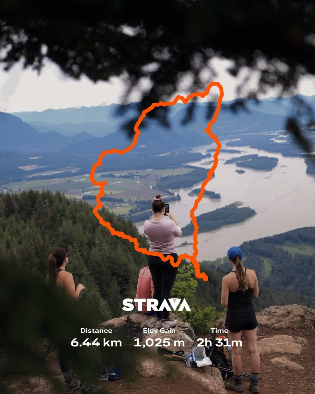 Monday&rsquo;s hike took us up the Baker Grind Loop, and as always, it delivered 😅

The climb gains nearly 900 m in just over 2 km, which means there&rsquo;s really no easing into it. You pretty much start climbing and don&rsquo;t stop until the vie