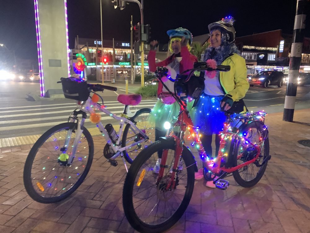 Glow Ride from Mission Bay to St Heliers