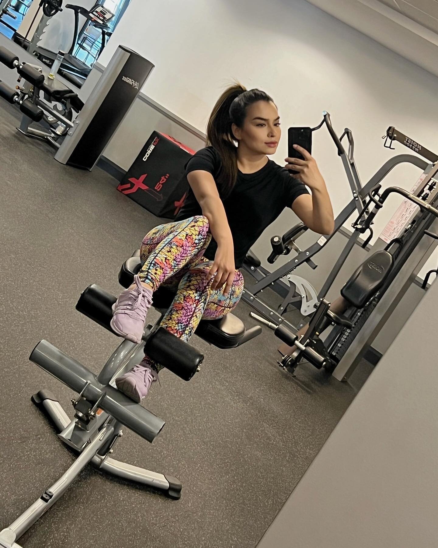 After a long day of working, taking care of 100 other responsibilities that come with being a mom, wife, business owner and all the other household tasks etc I&rsquo;m taking a few minutes for self care and trying to get into shape! 

Joke of the day