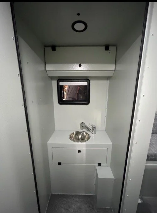 The Decamp Bigbox is the missing link between the power of a 4x4 pickup and the comfort of an expedition motorhome. This removable camper unit, now available at Trailchasers, was designed for those who don't want to choose between a work vehicle and 