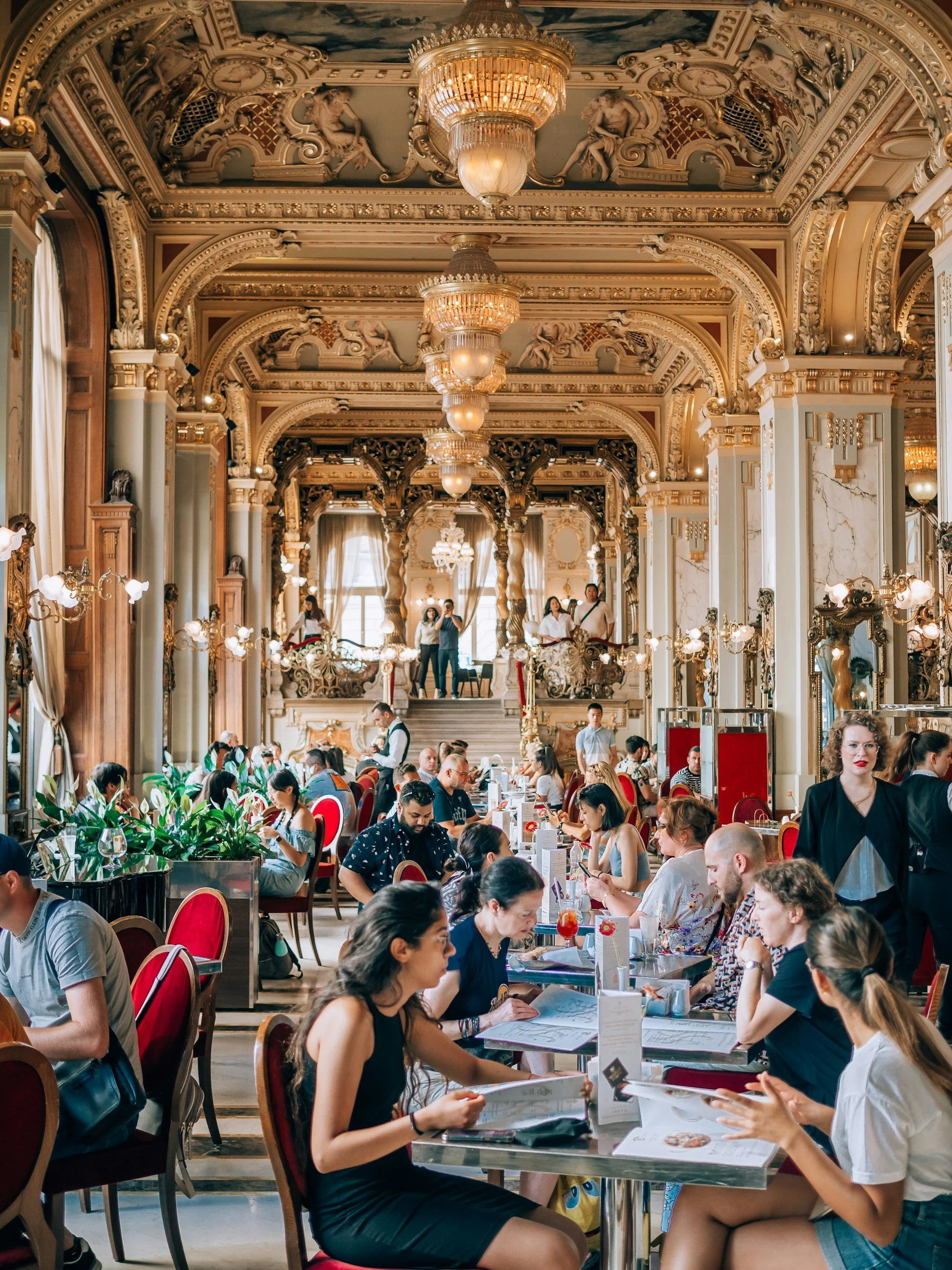 New York Cafe, Budapest