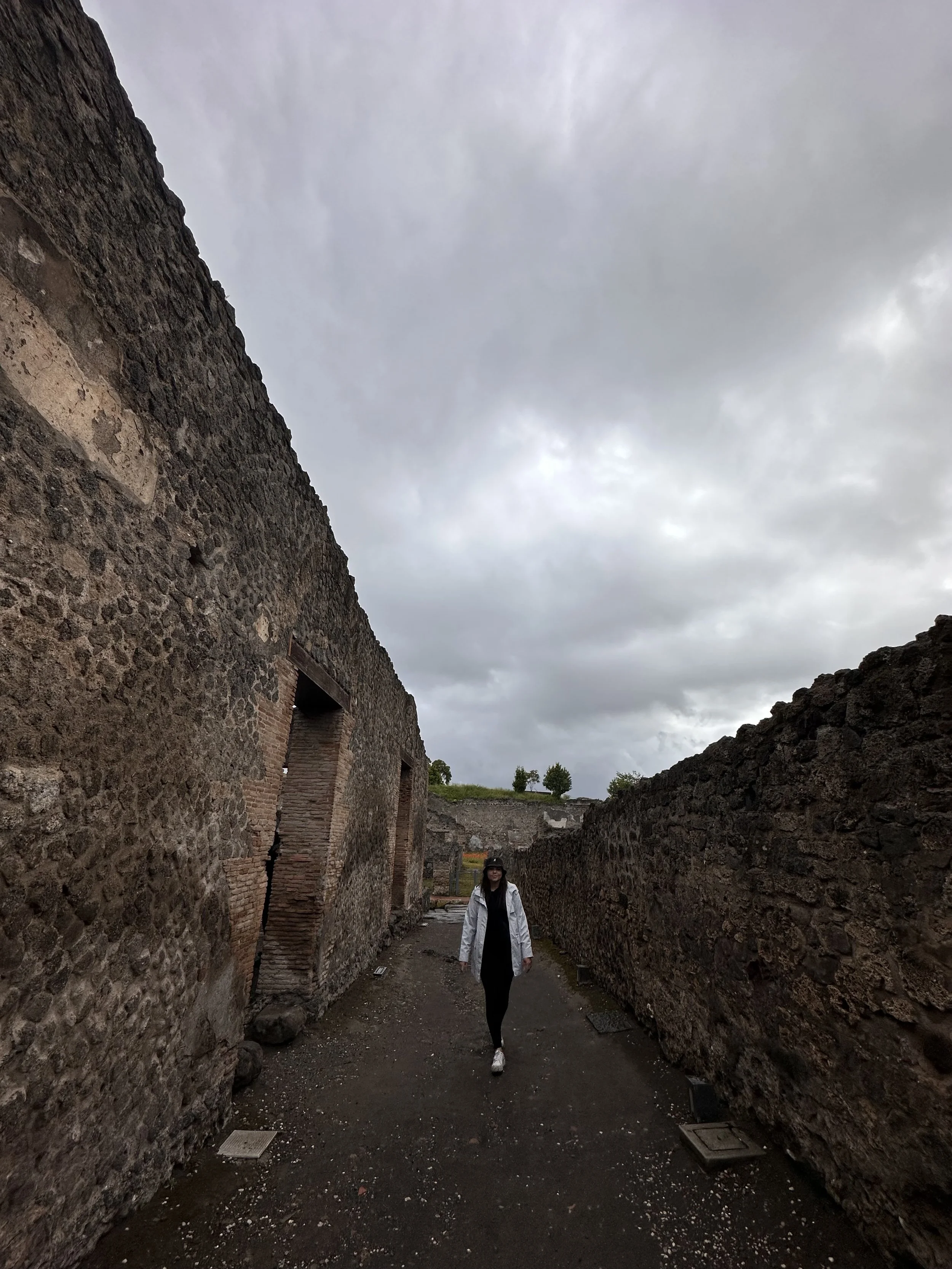Shauny in Pompeii, Italy
