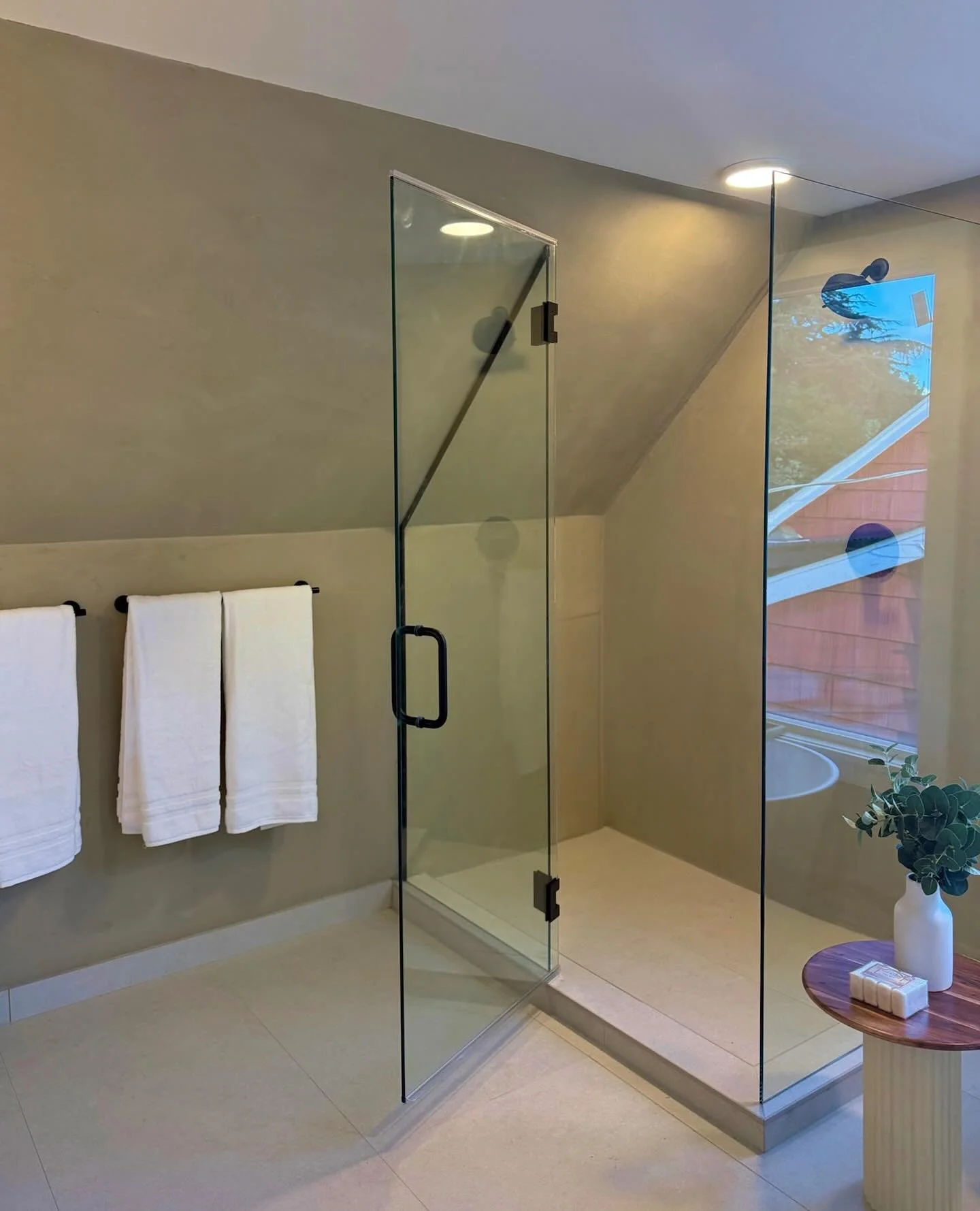 Hand-troweled by us right here in Seattle &mdash; every stroke adding warmth, depth, and a touch of old-world craft to a modern home. ✨ #seattlenaturalplasters