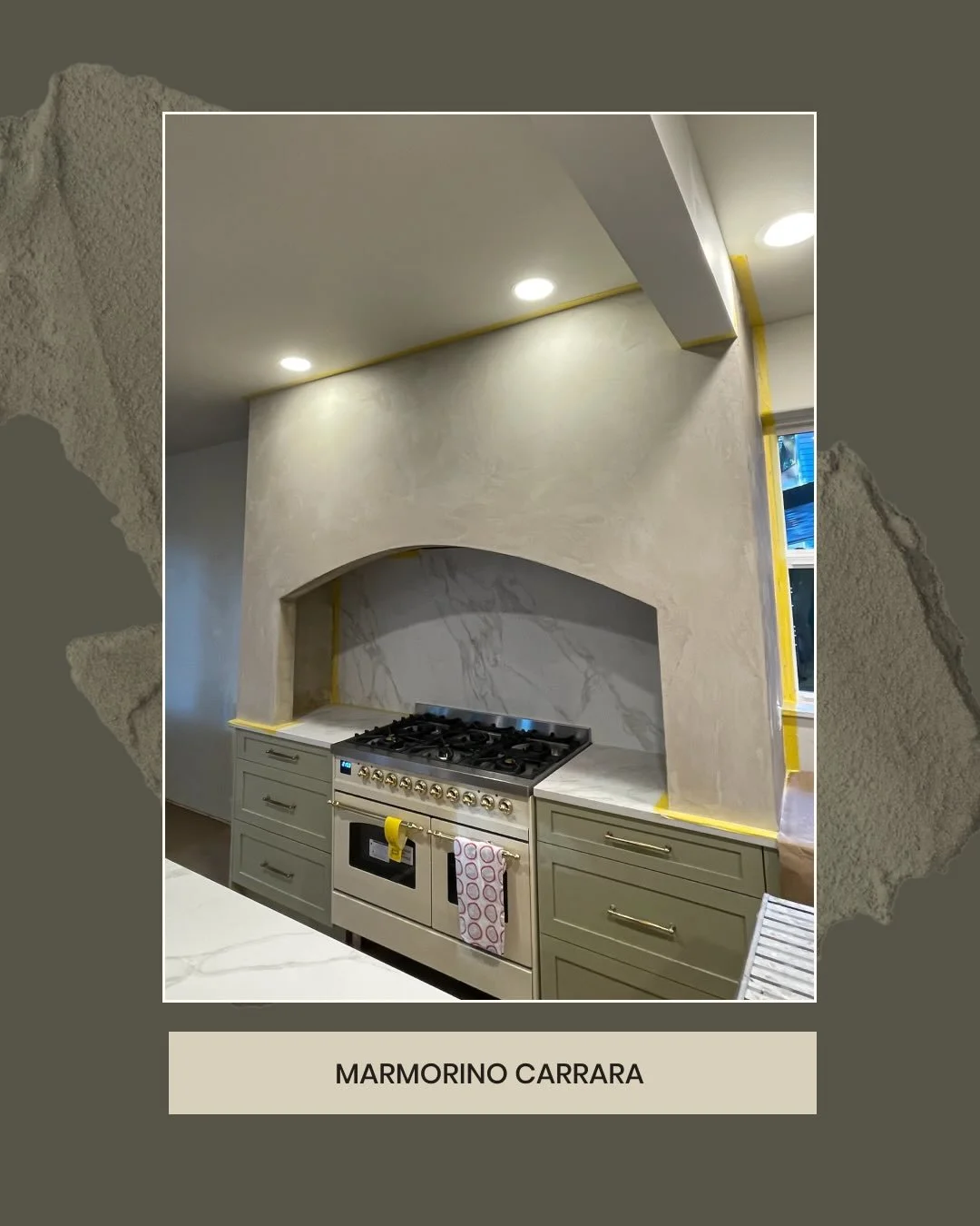 A custom Marmorino Carrara hood designed to anchor this kitchen with quiet texture. Layered by hand, by us! 

Contact us to inquire about custom plaster finishes and upcoming availability ➡️ seattlenaturalplasters.com.