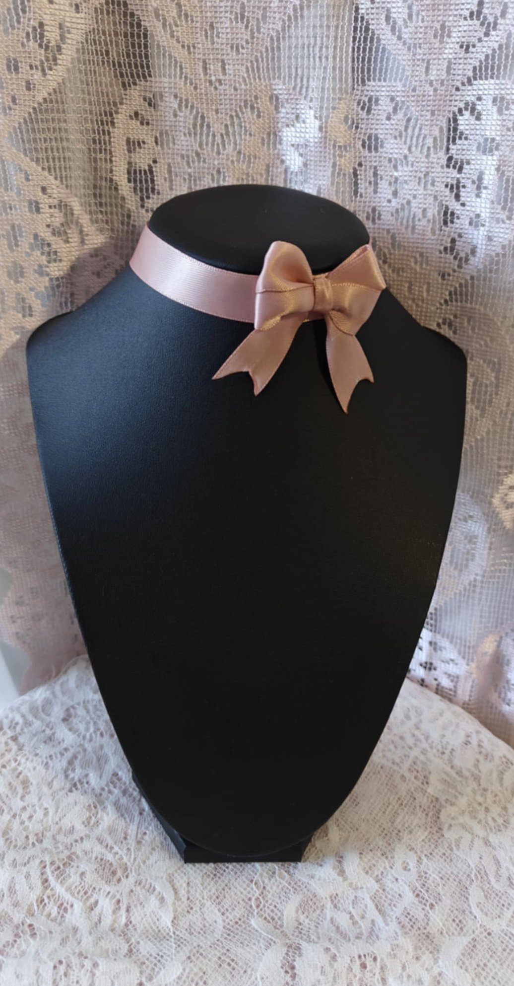 Marie Ribbon Choker