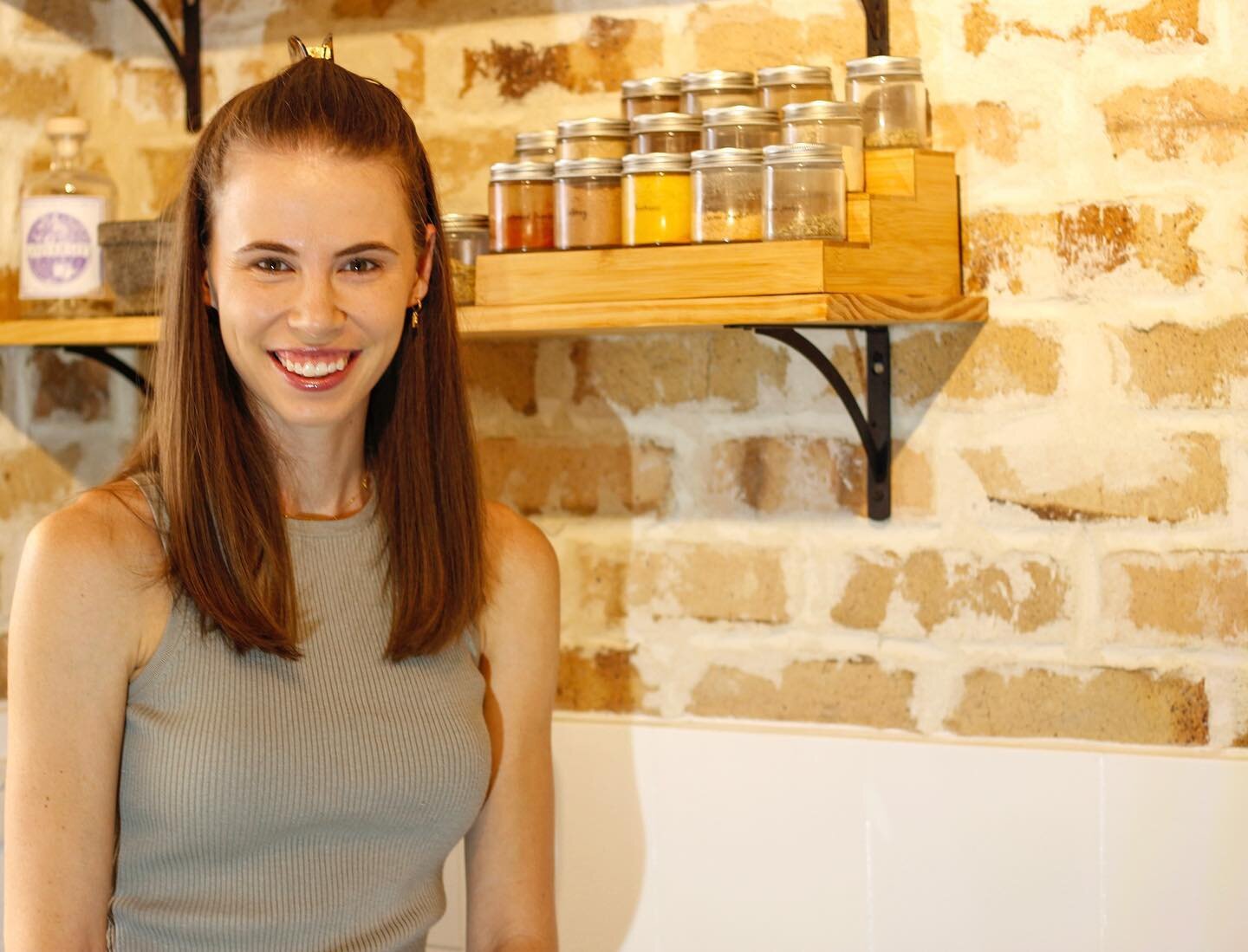 ⁣Meet TDC founder and dietitian Michelle 👋⠀
⠀
Michelle&rsquo;s experience of living with coeliac disease, inspired her to create The Digestion Co. 🥝💫 A one-stop-gut-shop for people with gastrointestinal conditions 💛⠀
⠀
Michelle is passionate abou