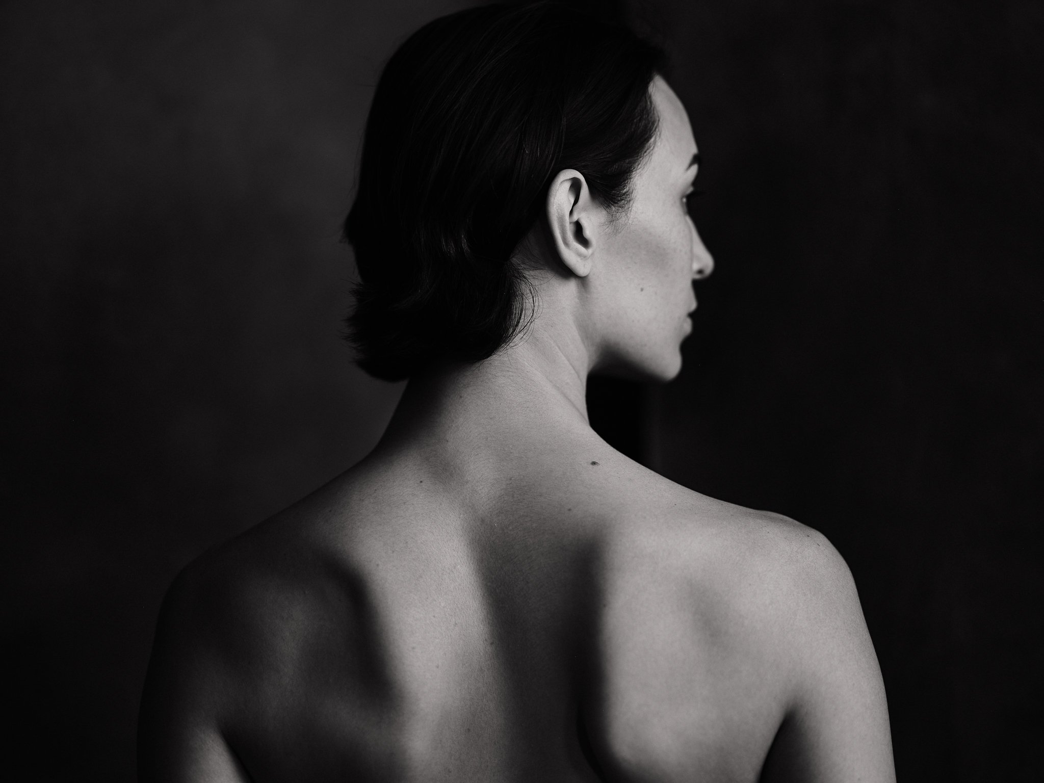 Artistic boudoir photography in Oregon studio by Shimizu Photography