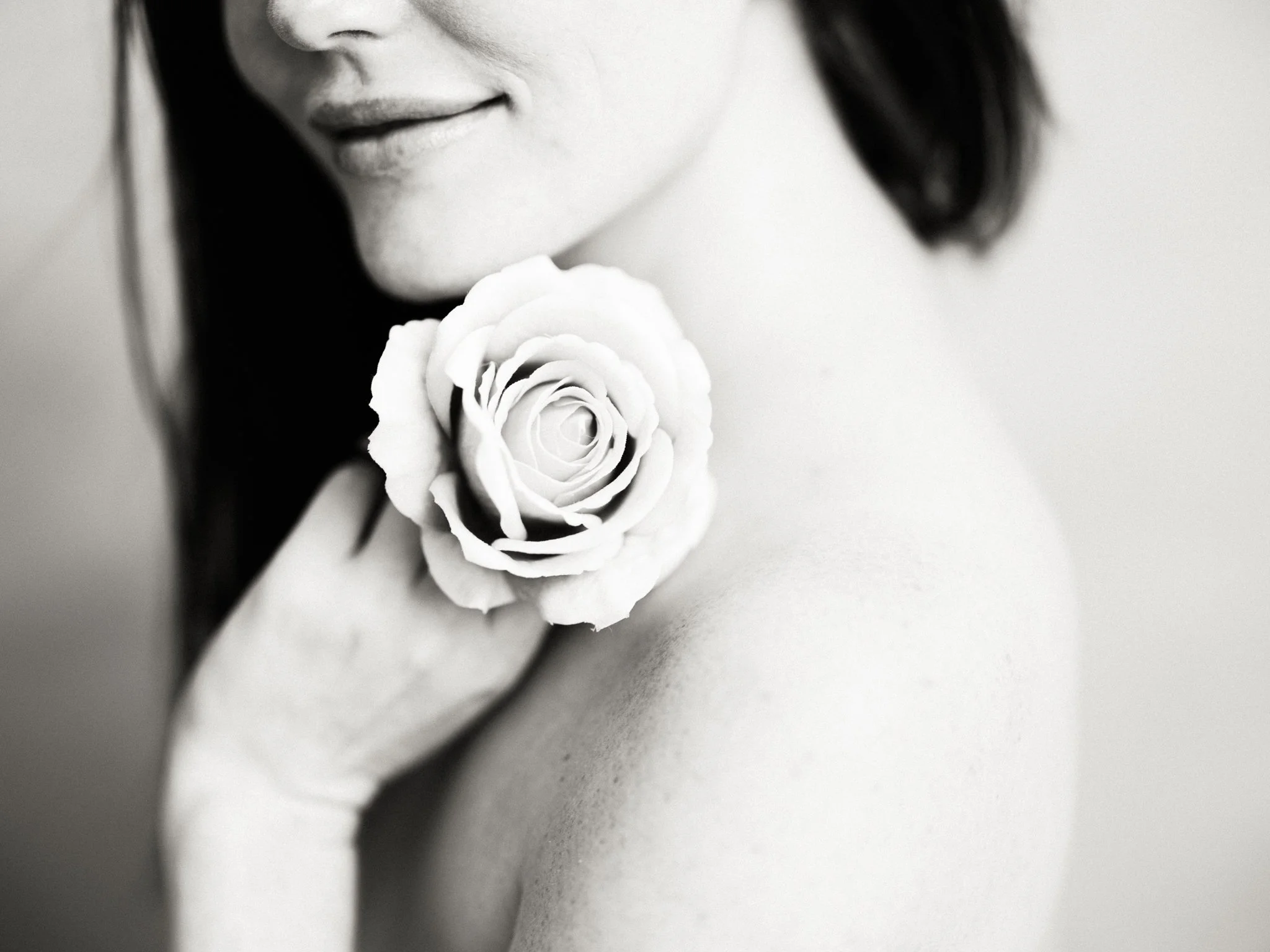 Artistic boudoir photography in Oregon studio by Shimizu Photography