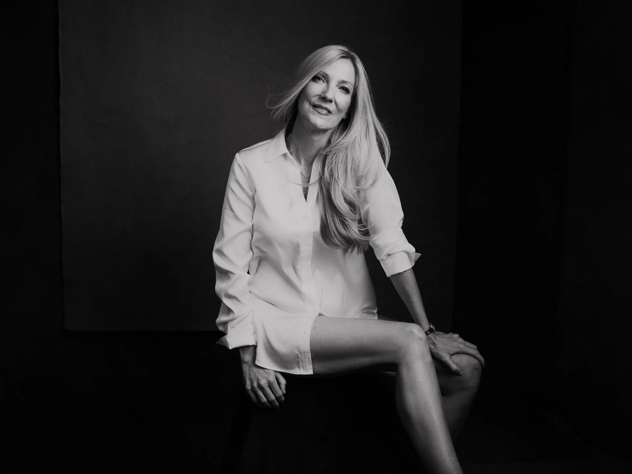 Artistic boudoir photography in Oregon studio by Shimizu Photography