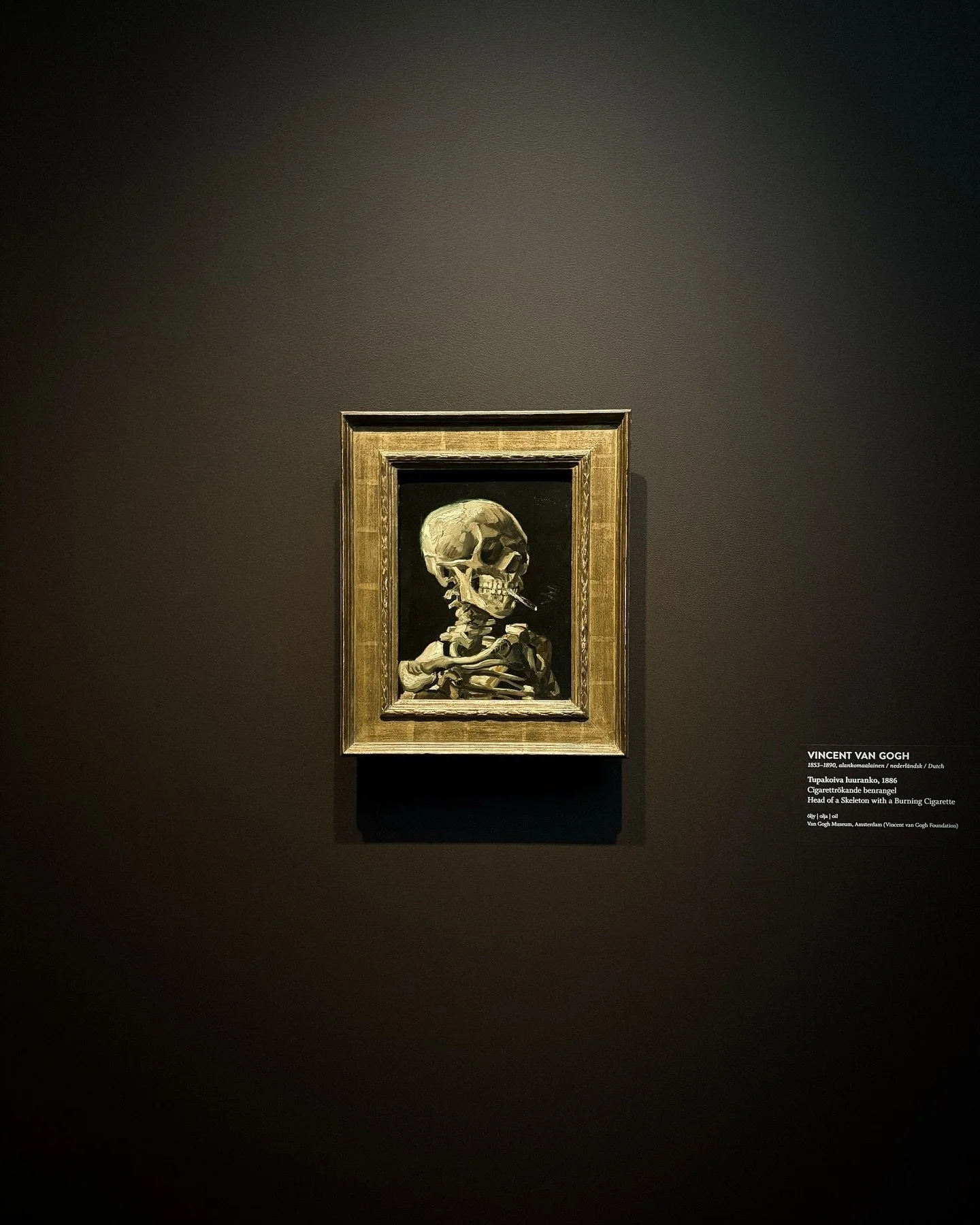 paid van Gogh&rsquo;s art a visit 🖤🚬

#vincentvangogh #artgallery #darkacademia #gothicart