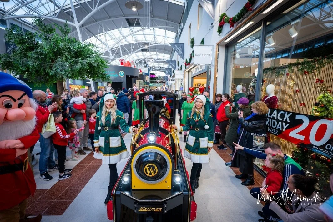 Santa&rsquo;s Grand Arrival on Saturday was what dreams are made of ✨
Have a look at some of our favourite moments from the day, such Christmas spirit in the air🎄
Thank you to everyone who helped make it such a memorable day😌

#castletroytowncentre